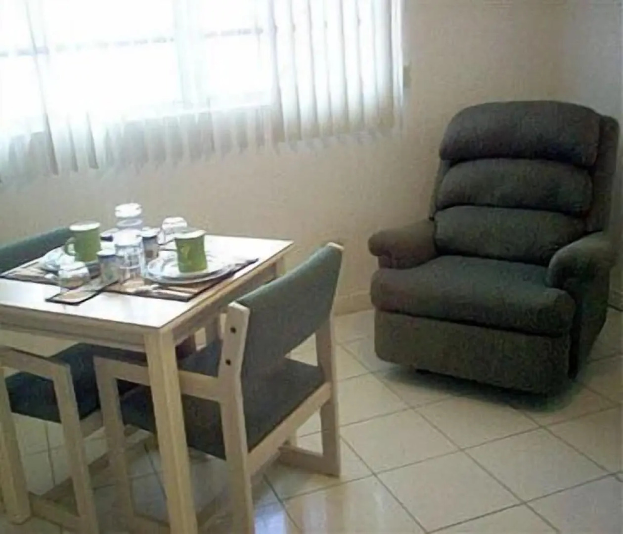 Chester's Highway Inn Bone Fish Lodge