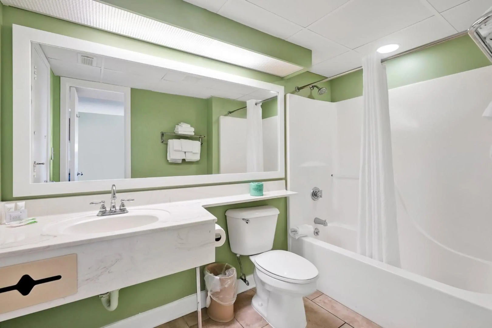 Sand Dunes Resort and Suites