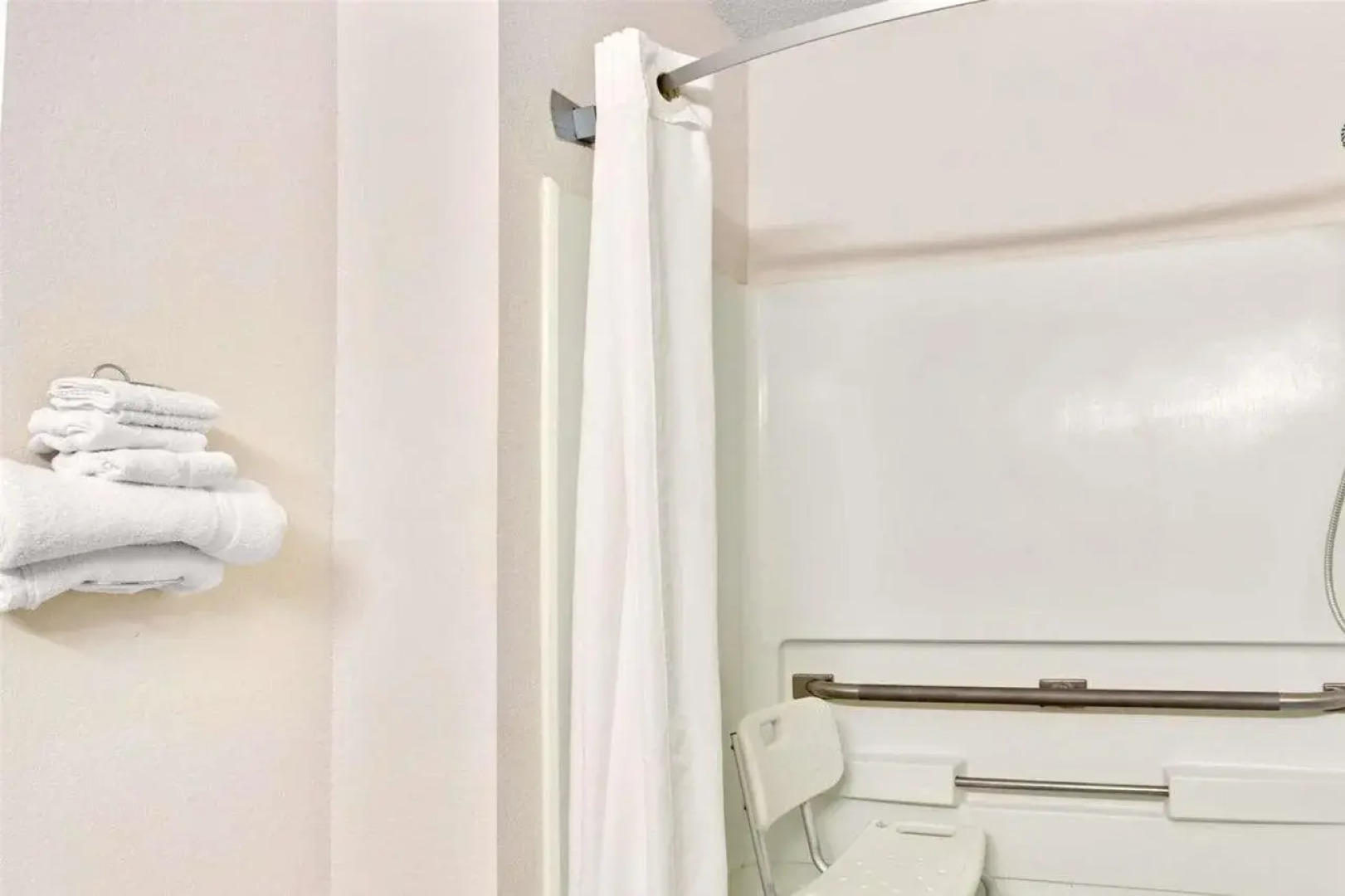 Super 8 By Wyndham Belleville