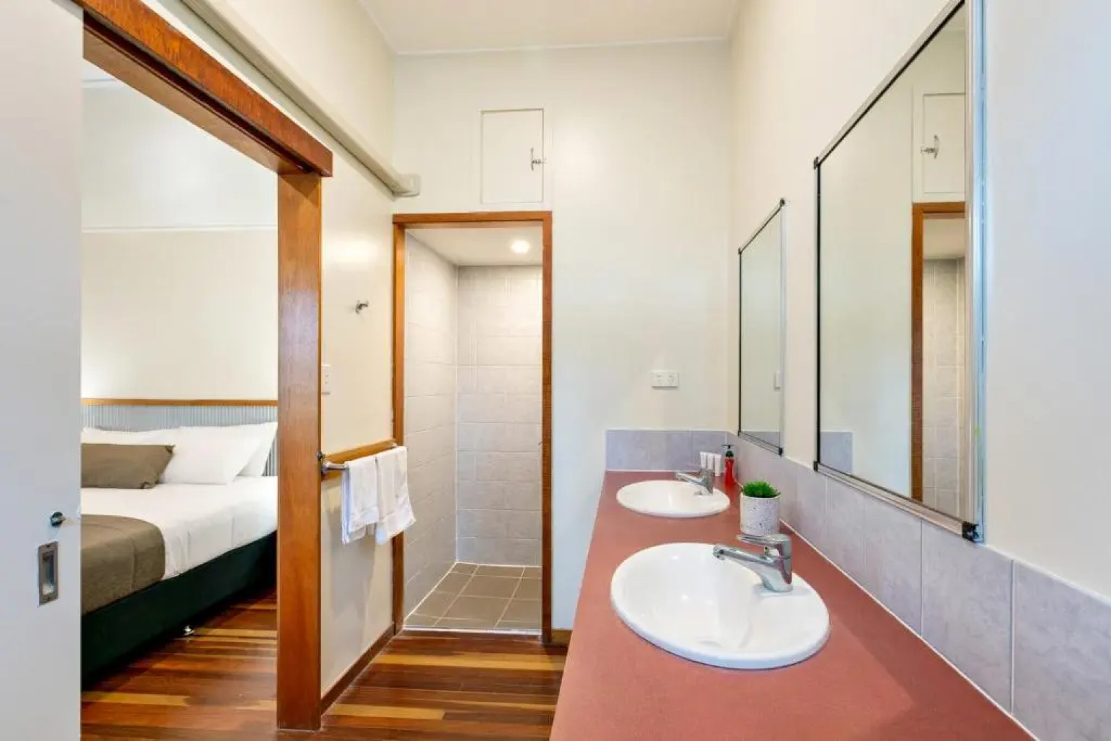 Bali Hai Holiday Park Mission Beach