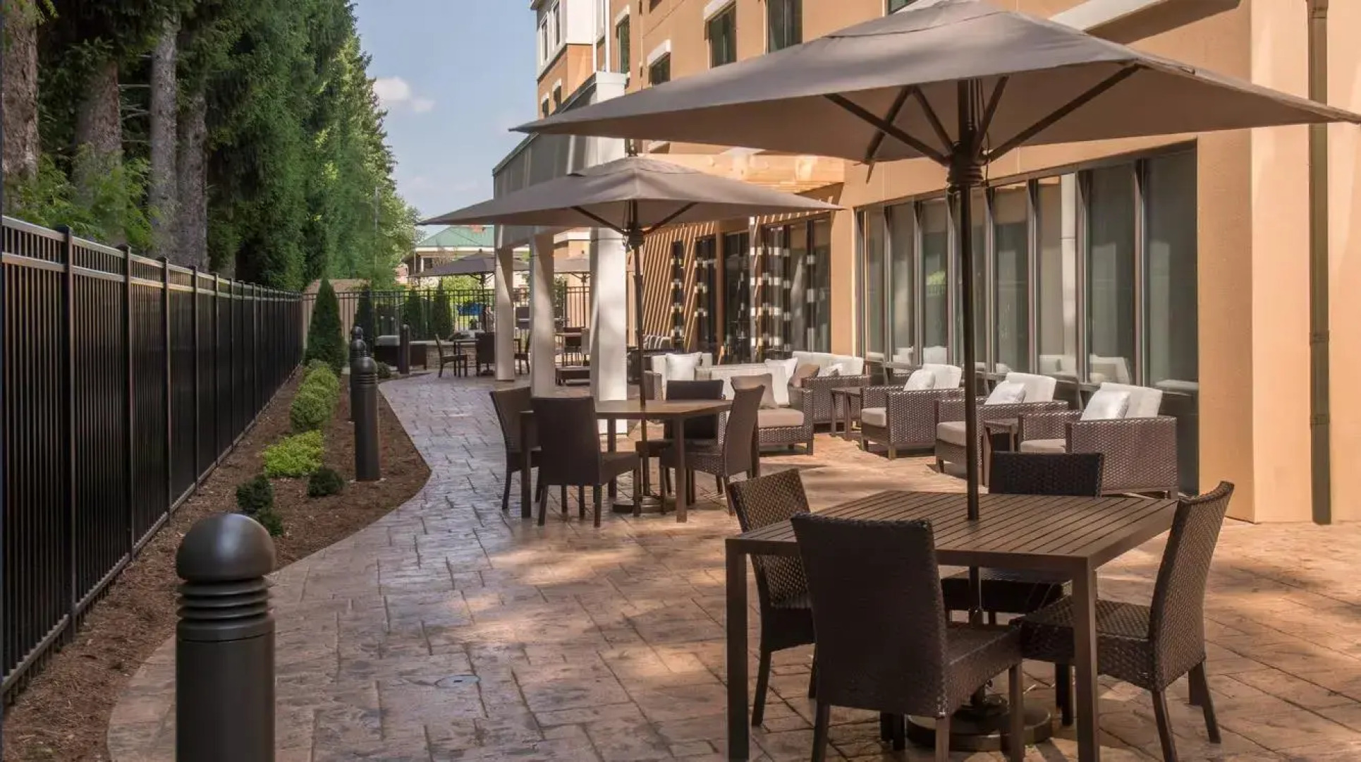 Courtyard Hershey Chocolate Avenue