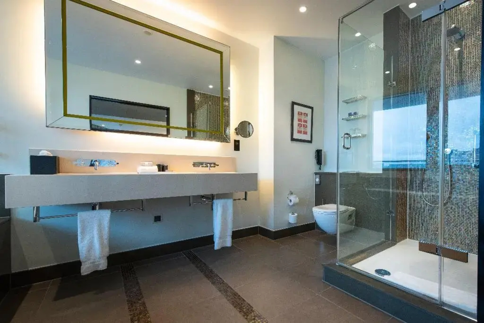 Crowne Plaza London - Battersea