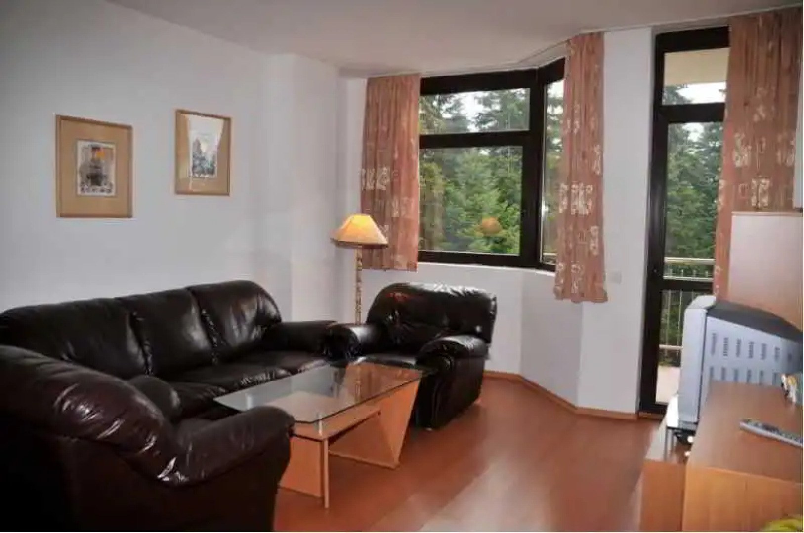 Flora Apartments by Tour Express Service