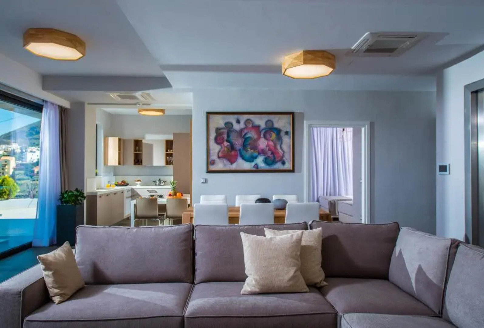 Orama 4 bedroom Villa & Orama 3 bedroom Suite