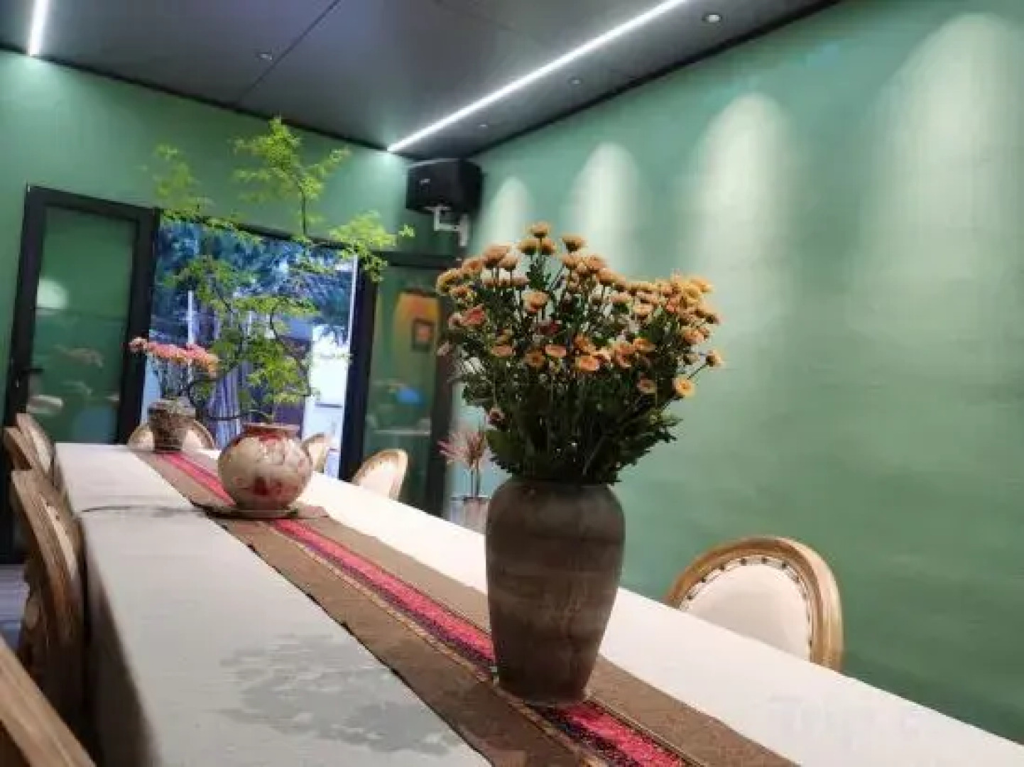 Deqing Shanyinju Country House