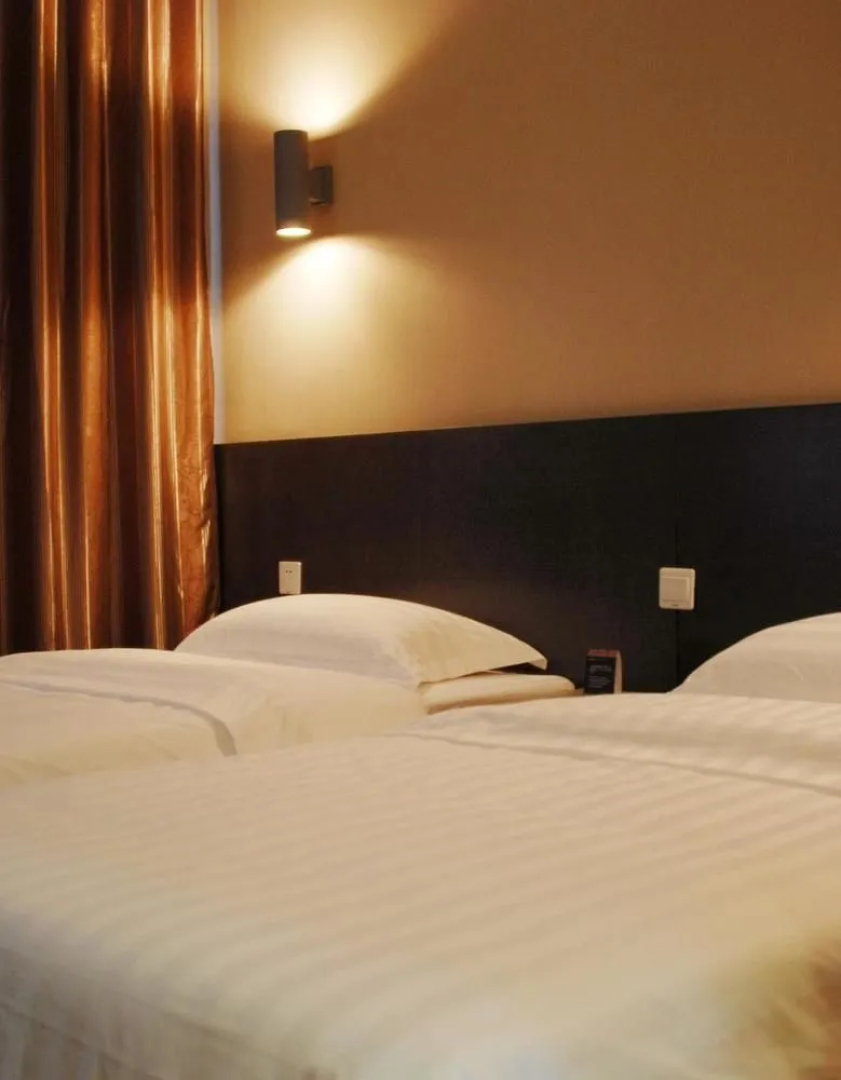 Xunji Hotel