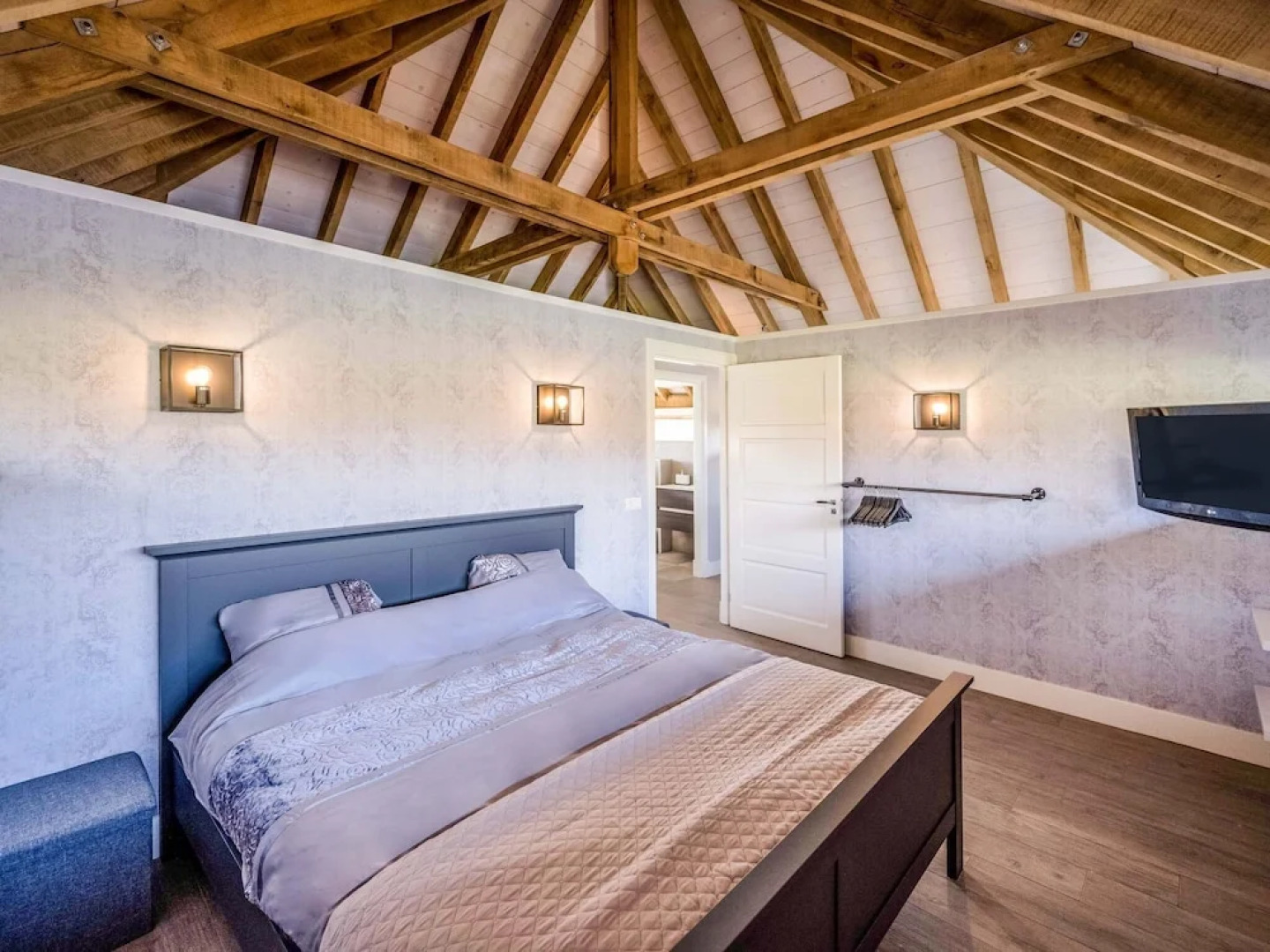 Pleasant Holiday Home in the Brabant Village of Zeeland wit Garden