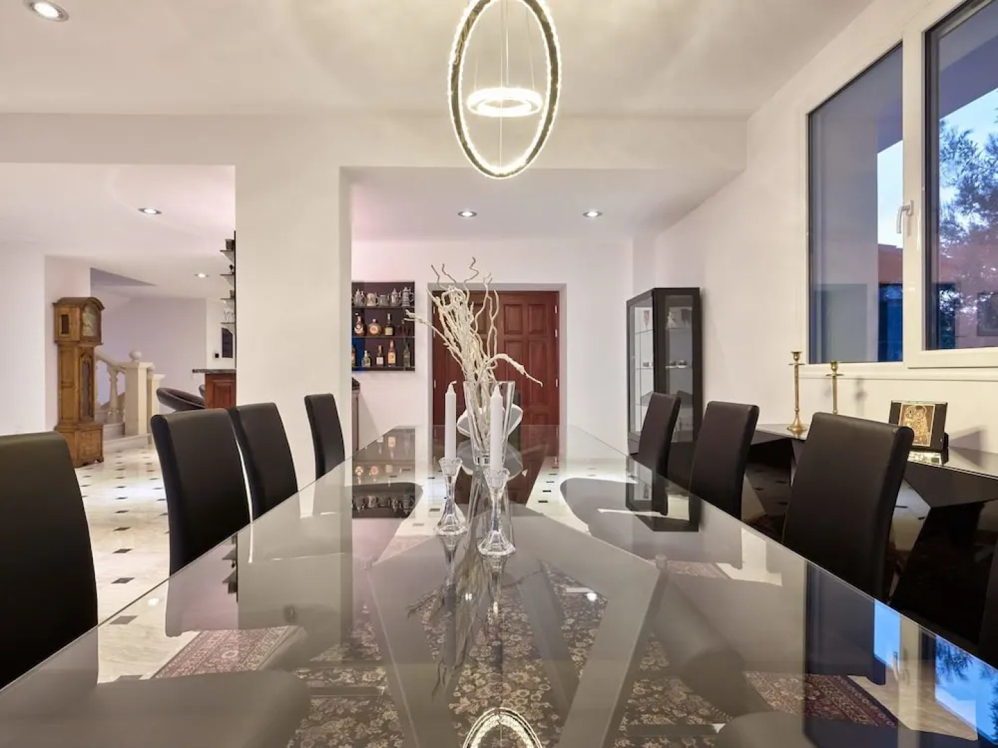 Mont Bleu Luxury Villa