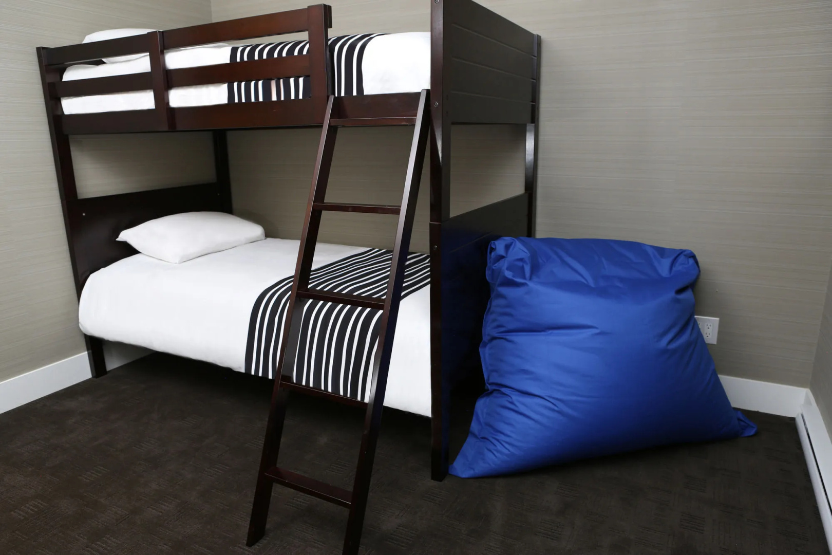 Sandman Hotel Abbotsford Airport