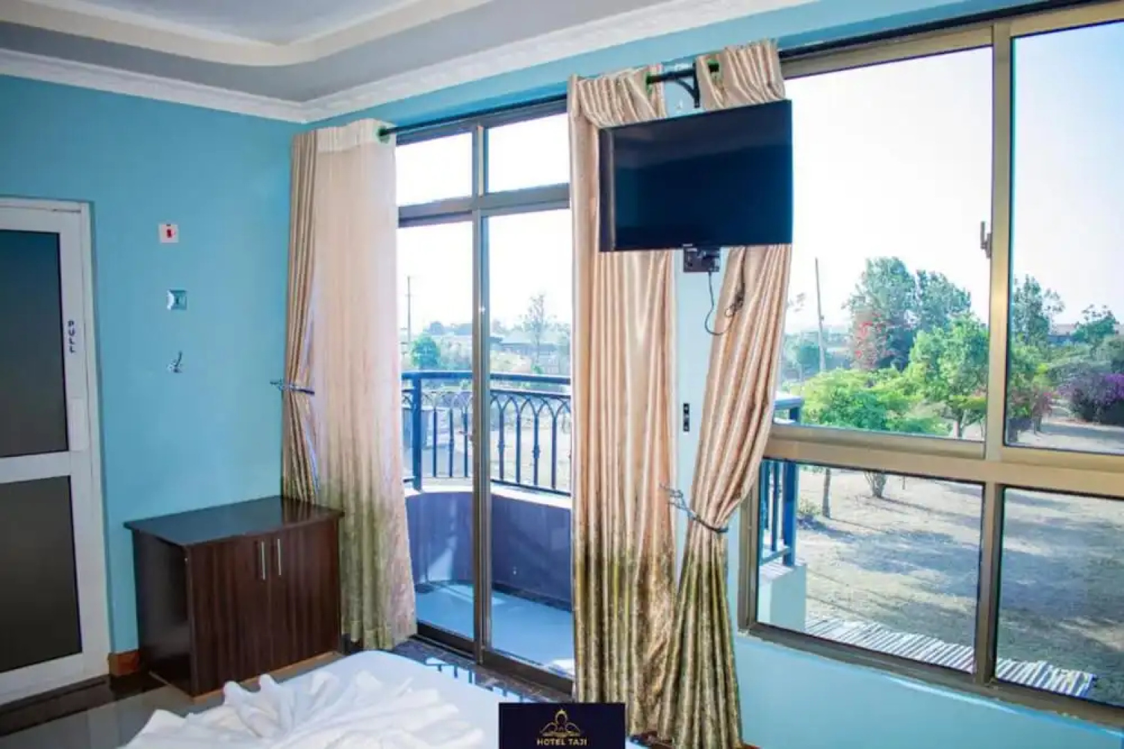 Hotel Taji