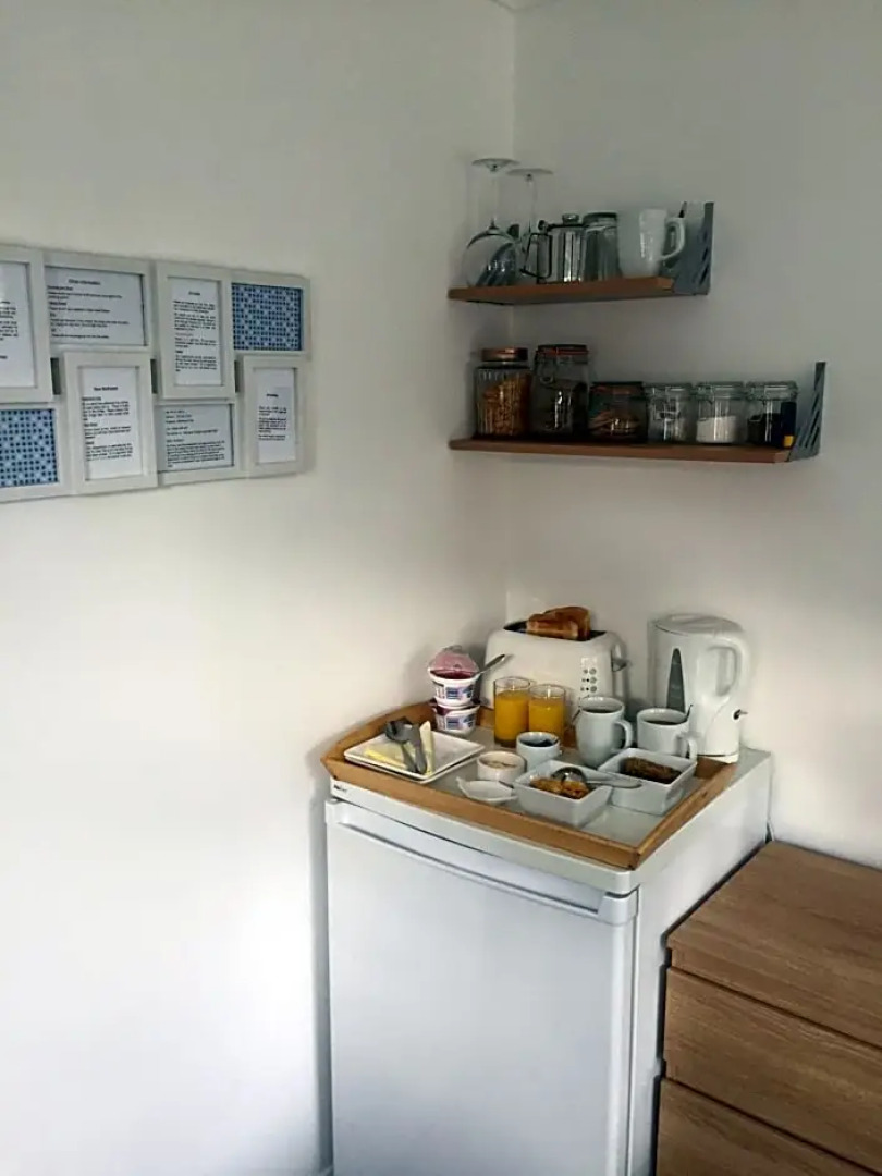 Basingstoke En Suite Room in Garden Annex