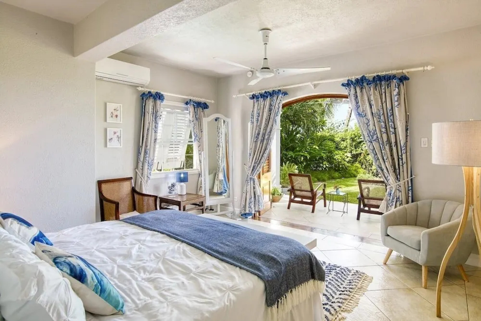 La Paloma by Blue Sky Luxury