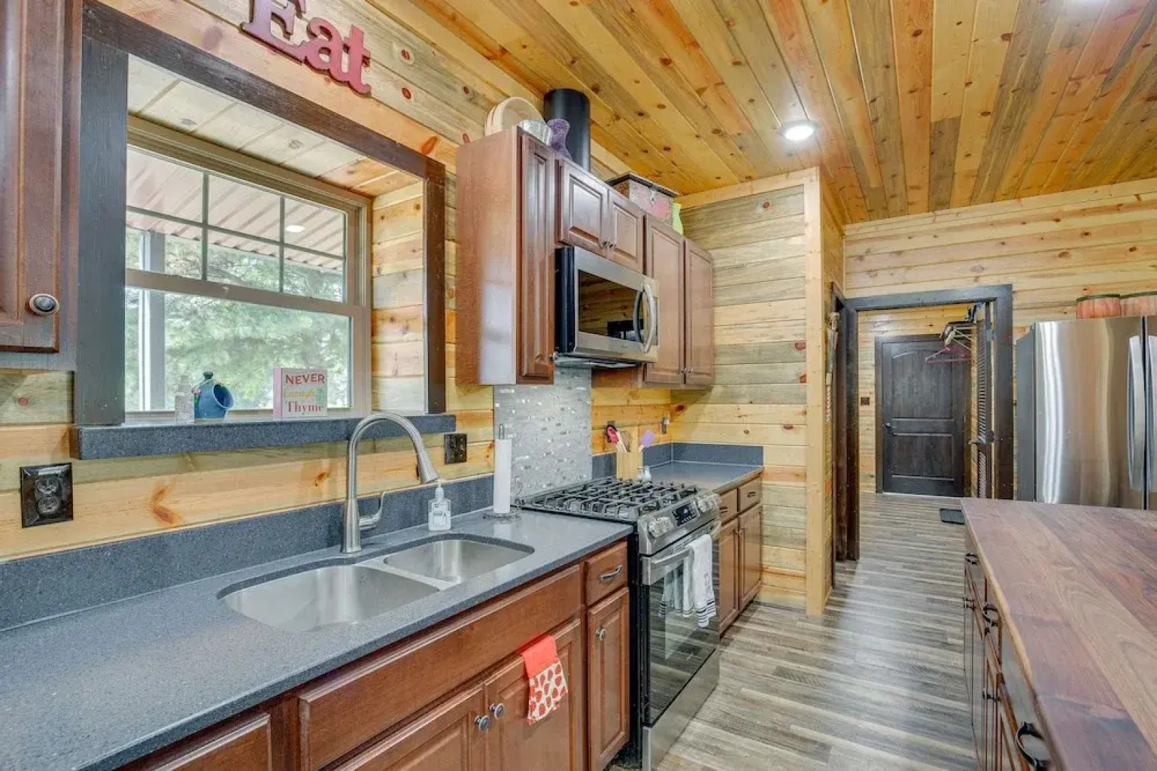 Fire Pit at Dog-friendly Countryside Quitman Cabin