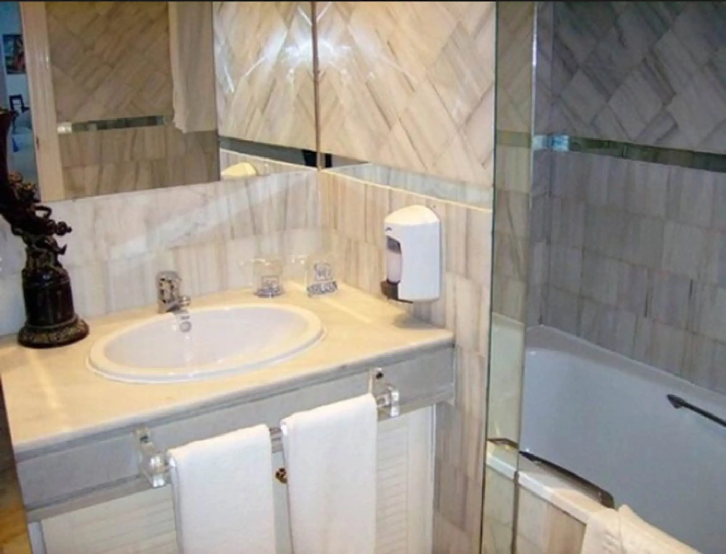 Hotel Suites Albayzin del Mar