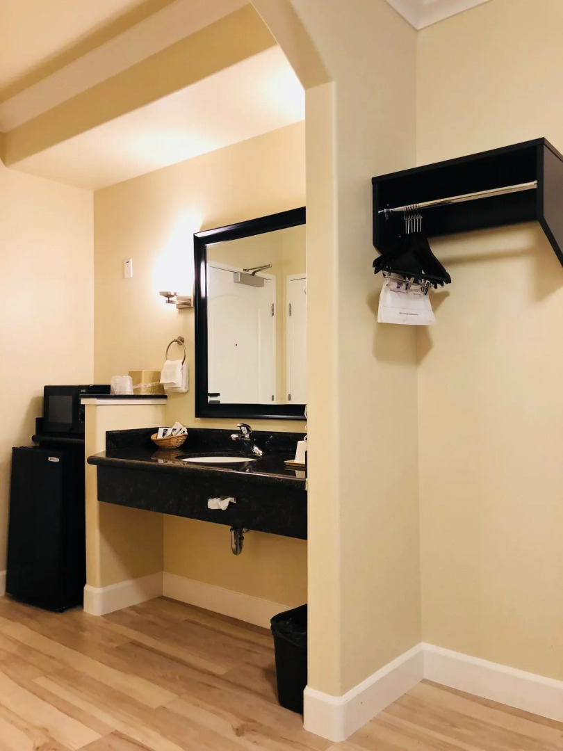 Gateway Inn & Suites San Francisco SFO Airport