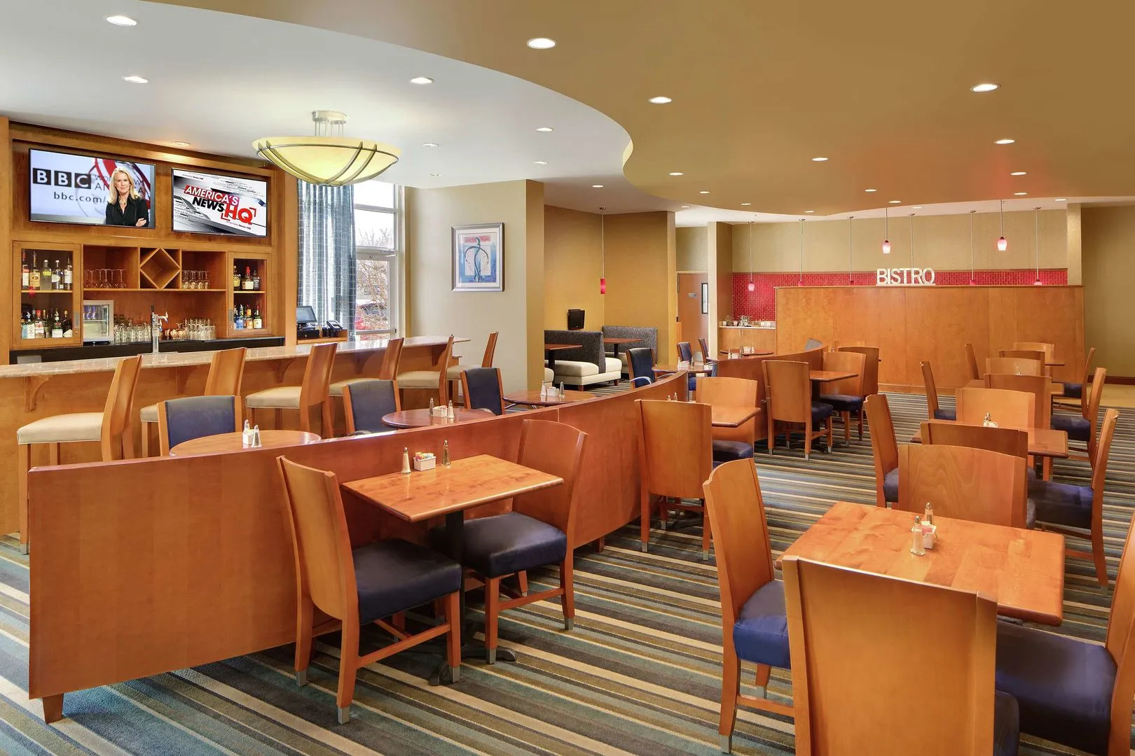 DoubleTree by Hilton Richmond Airport