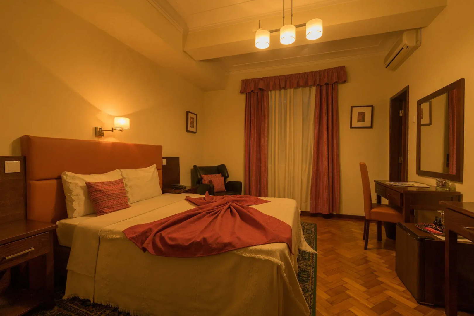 Pão de Açúcar – Vintage Bumper Car Hotel