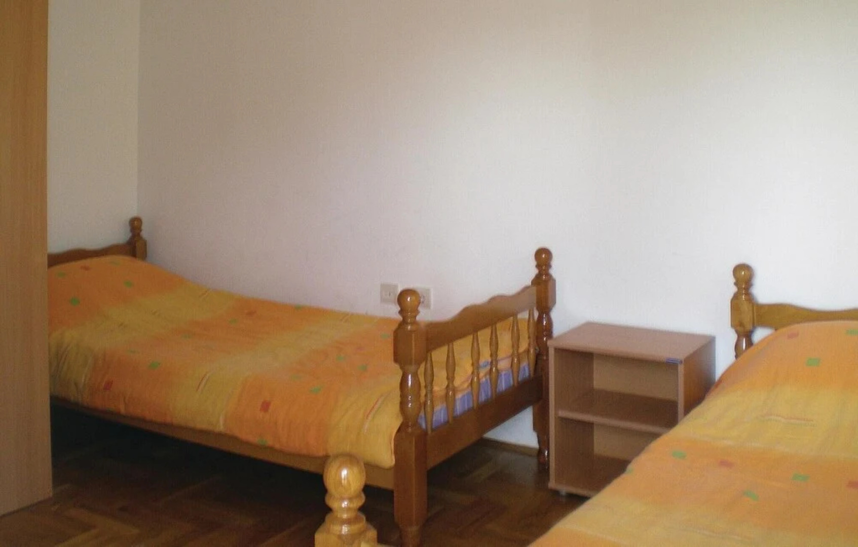 Awesome Home in Igalo With Wifi and 2 Bedrooms