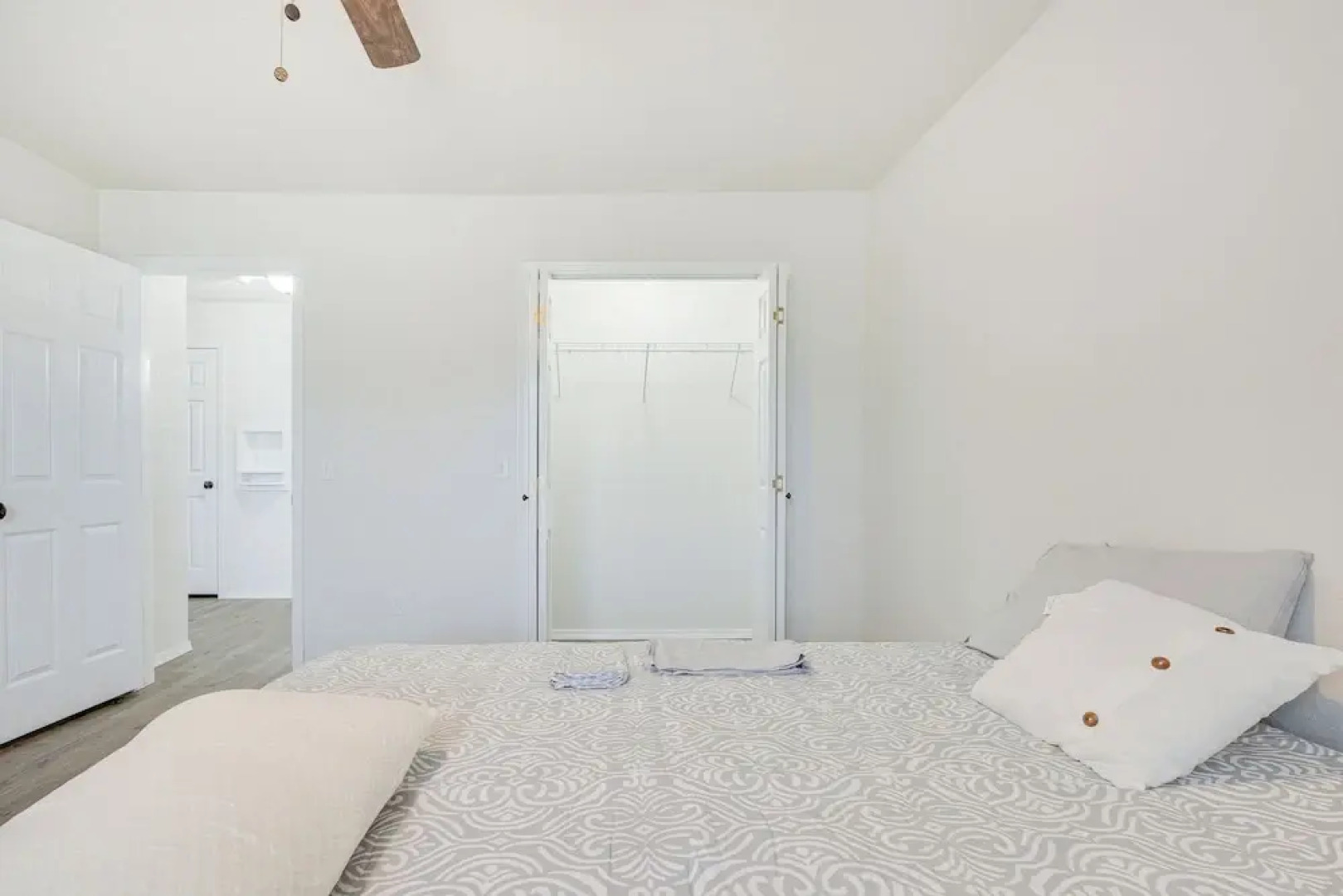 Updated Home w/ Yard ~ 14 Mi to Quartz Mountain!