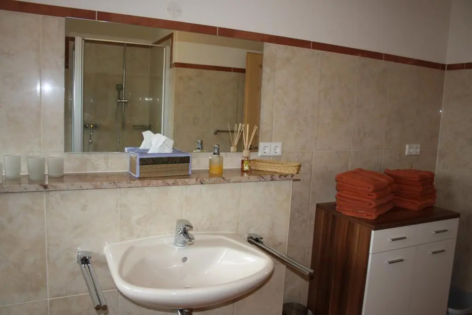 Thai Tawan Apartments