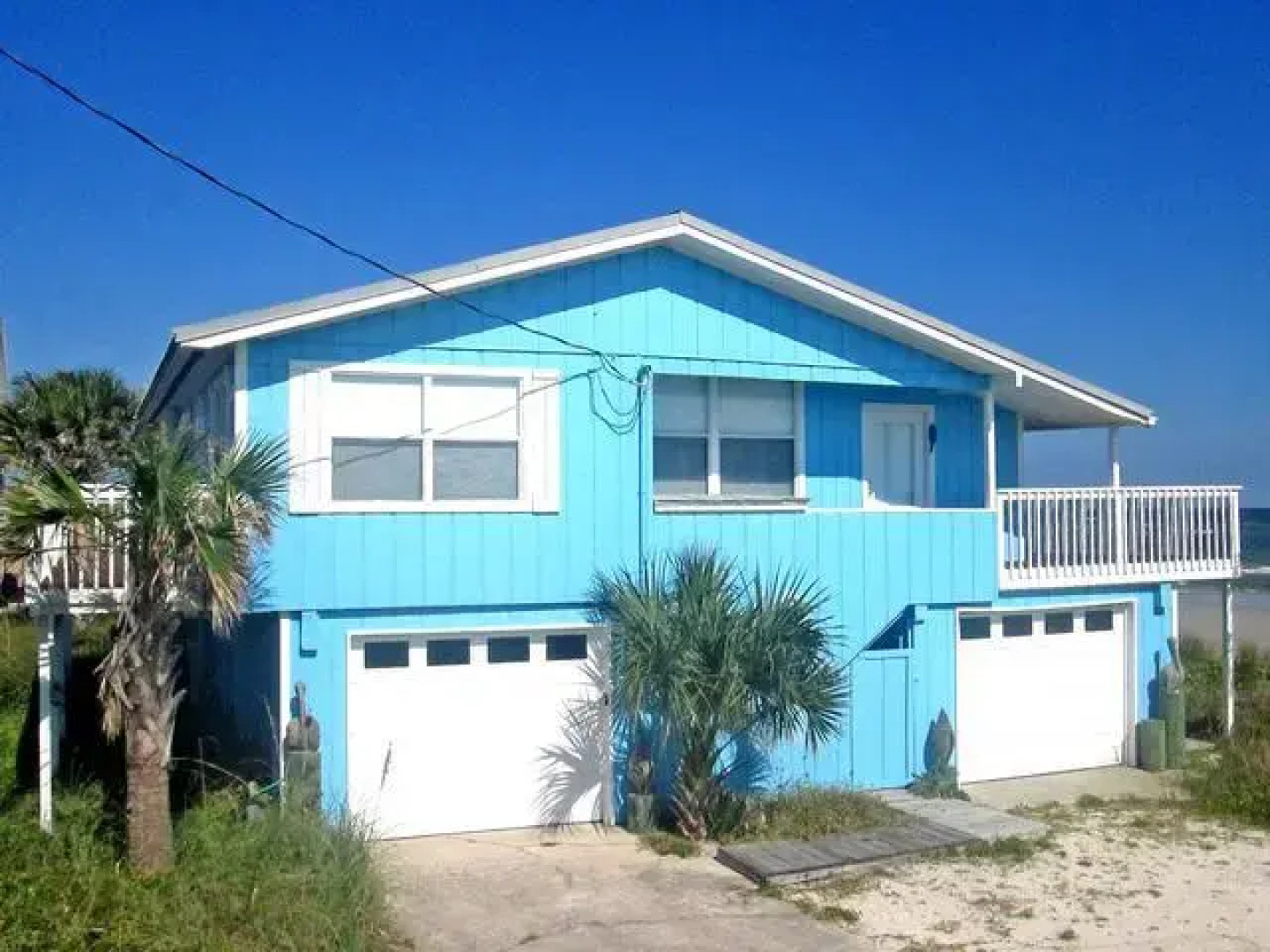 Blue Parrot by Vacation Rental Pros
