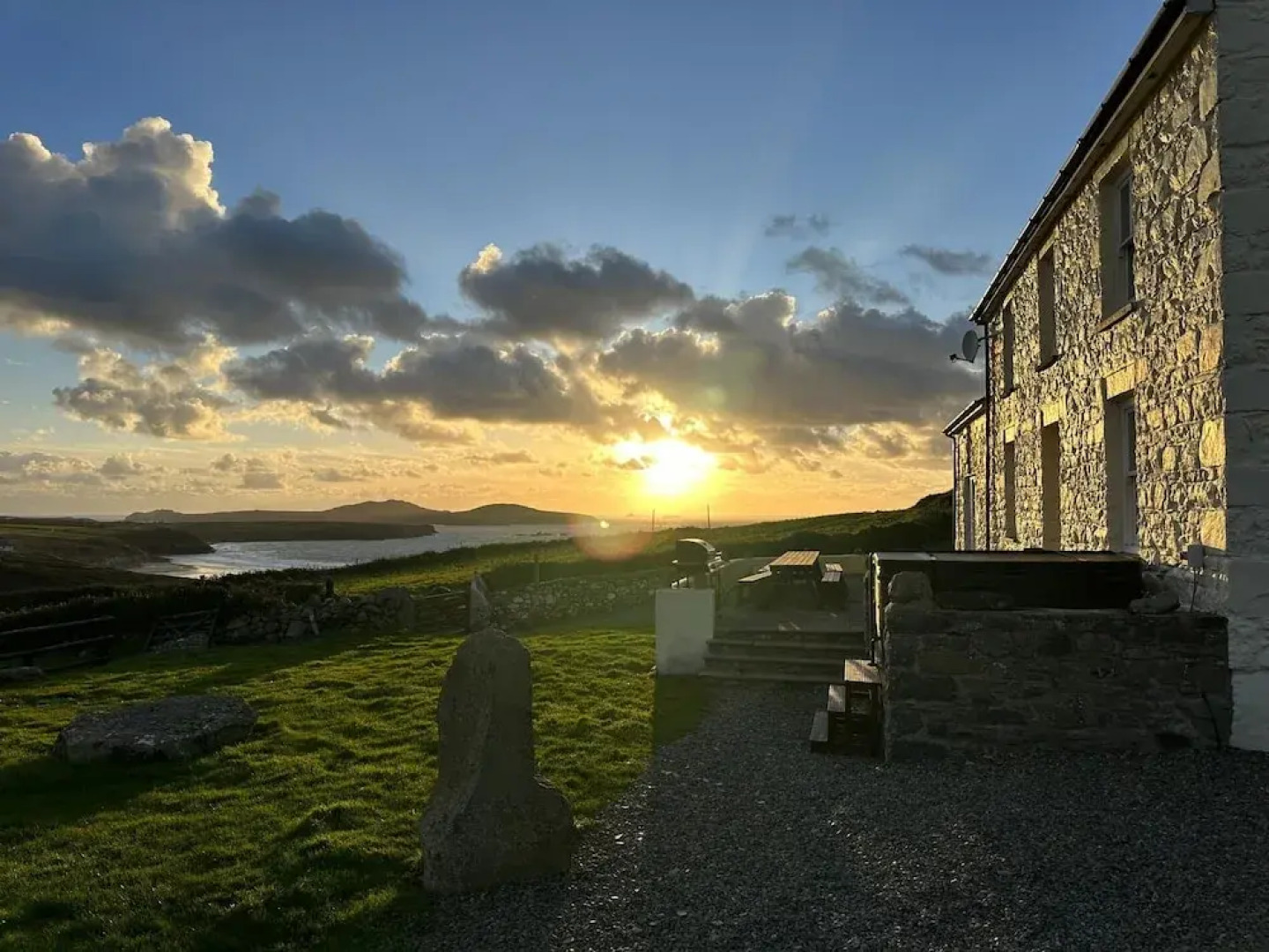 Upper Porthmawr - 5 Bedroom Cottage - Whitesands