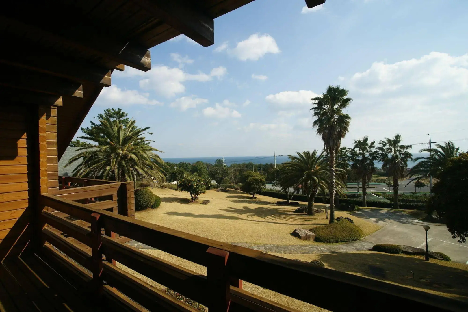 Sunny Day Jeju Pension