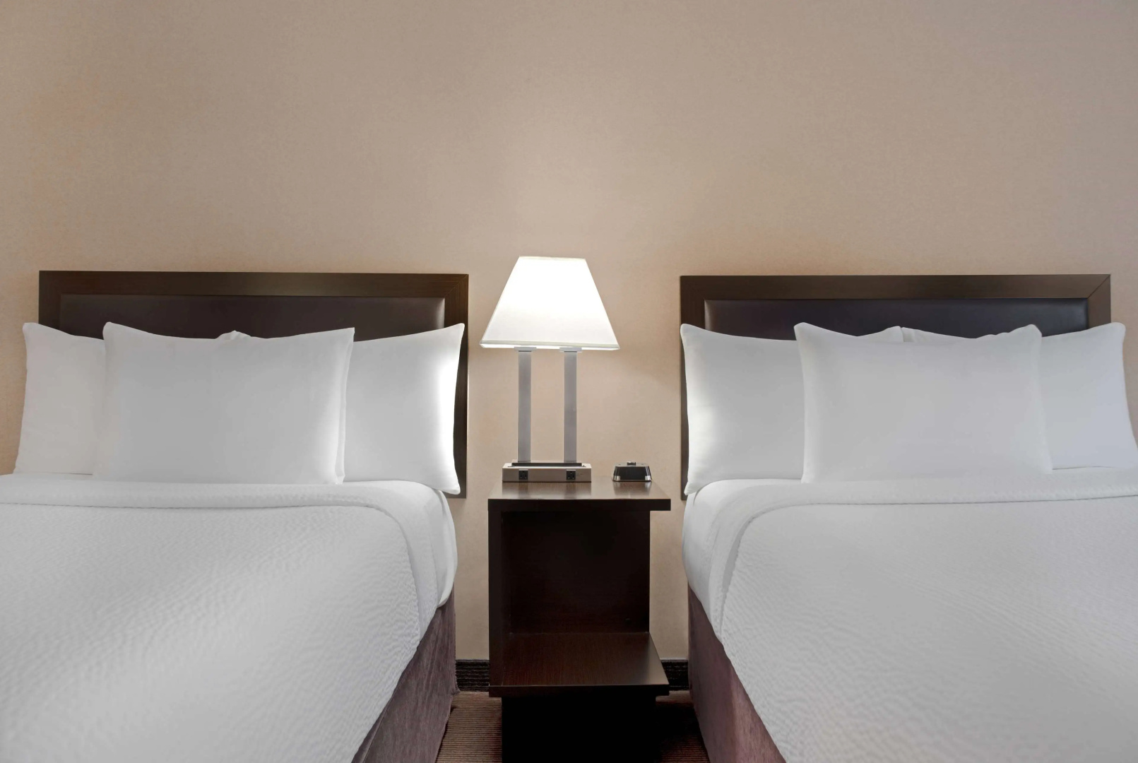 Ramada Plaza by Wyndham Calgary Downtown