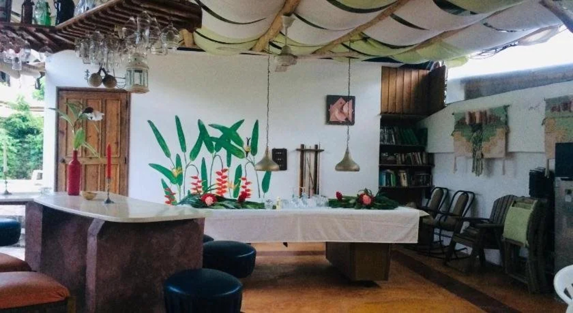 El Flamboyan Apartments