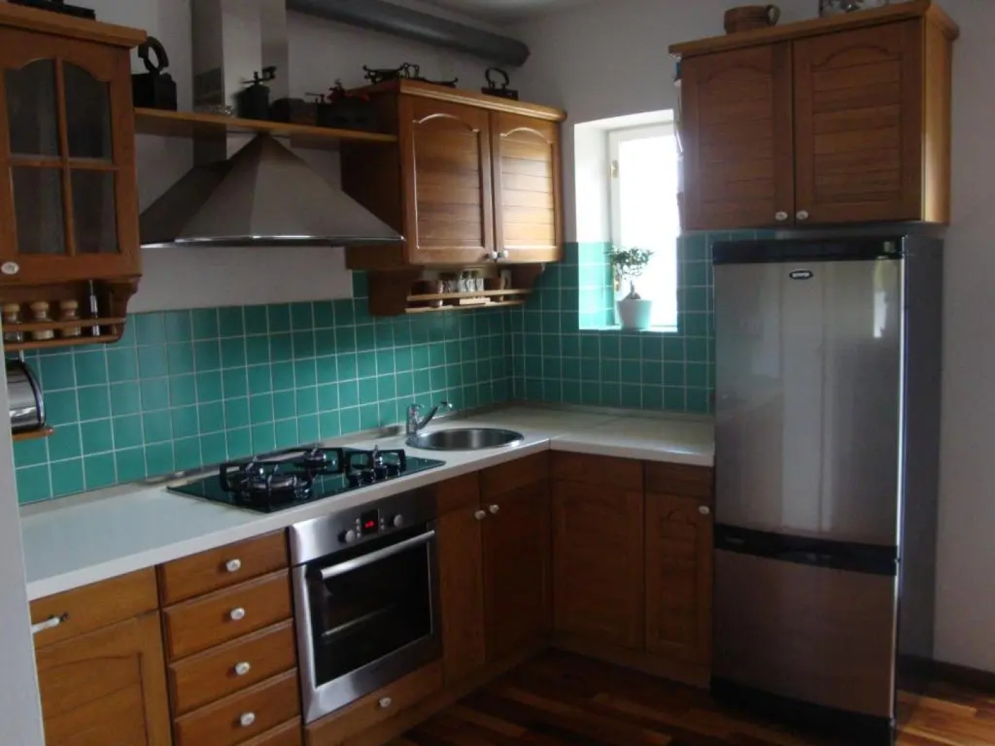 Longo apartment