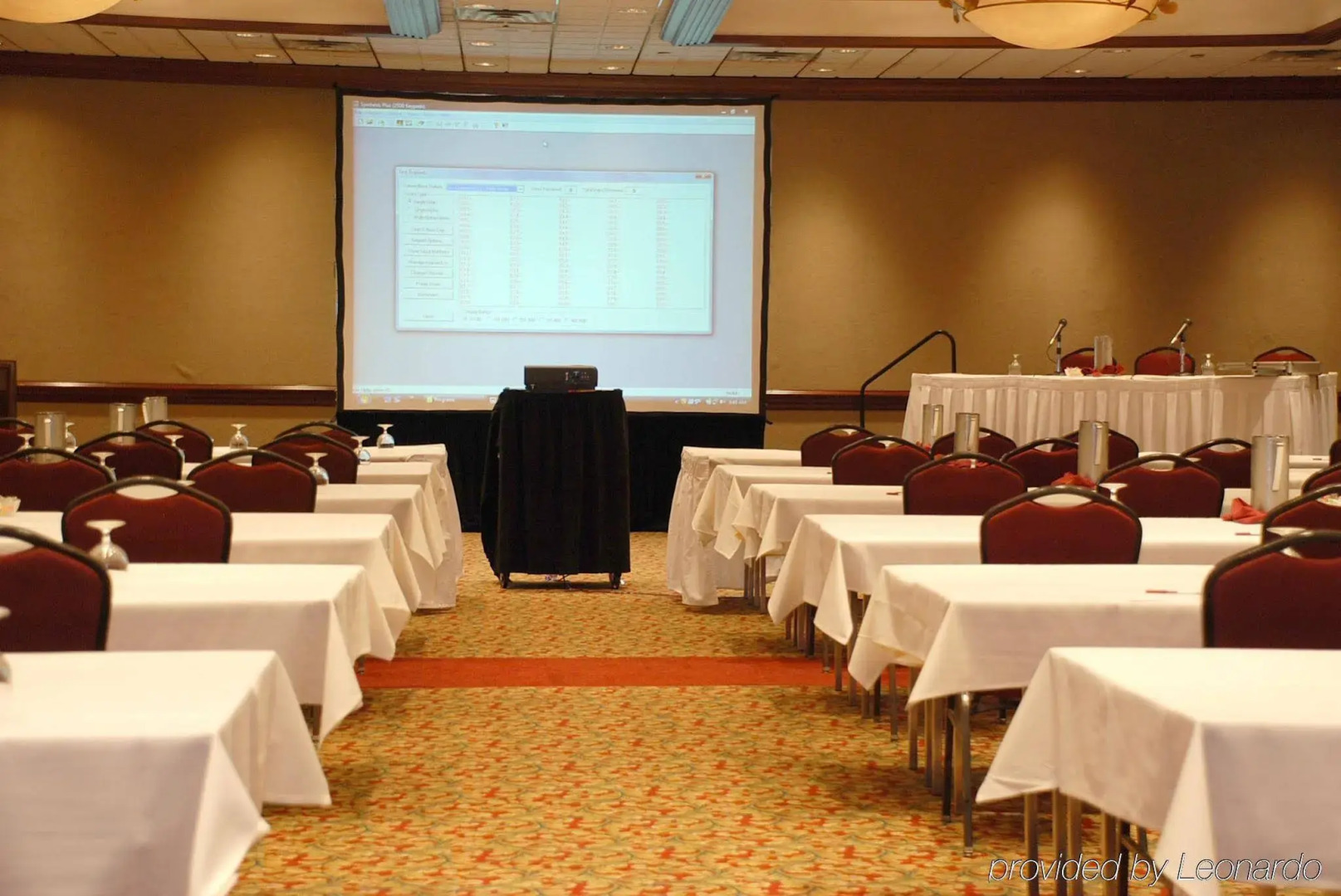 Crowne Plaza Knoxville Downtown University by IHG