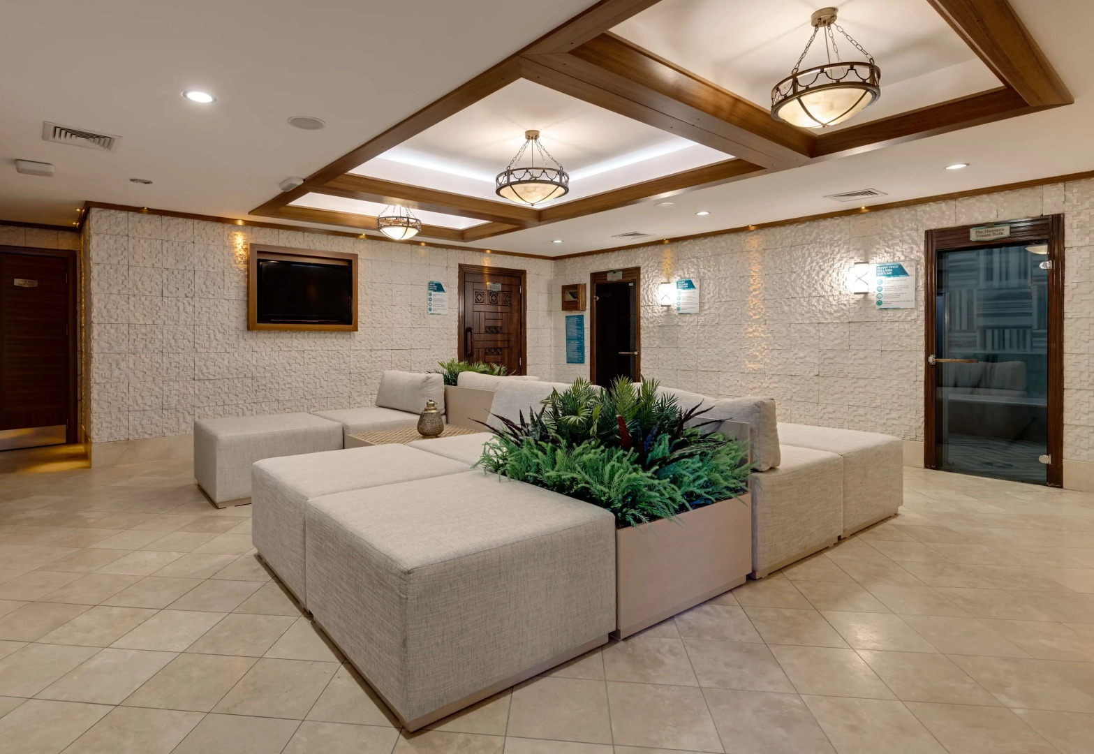 DoubleTree by Hilton Hotel Van