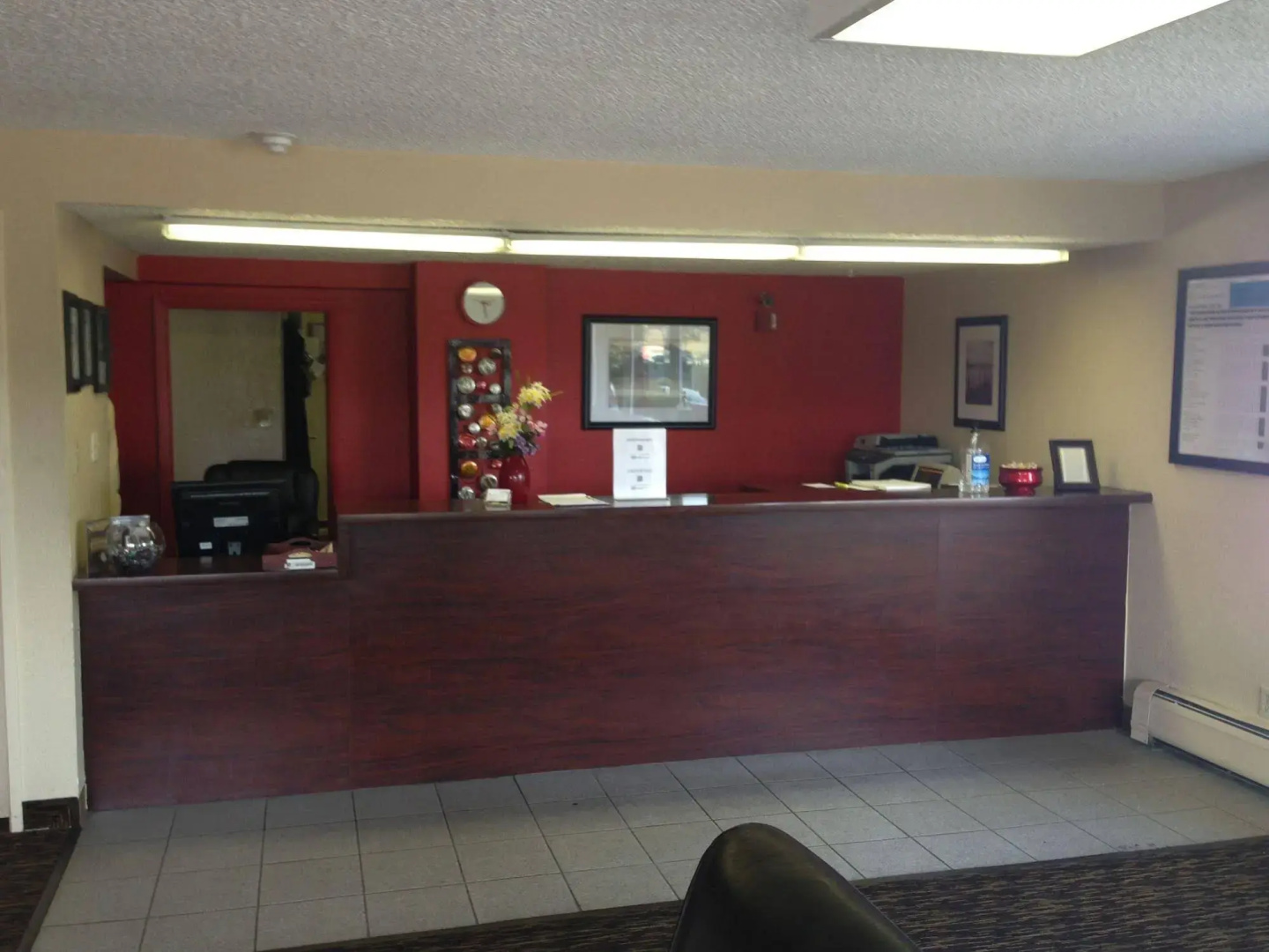 HomeTowne Studios by Red Roof Denver - Lakewood West