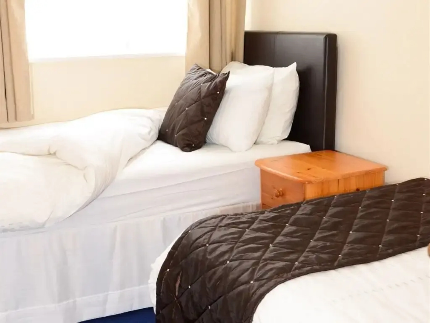 Pinewood Guest House