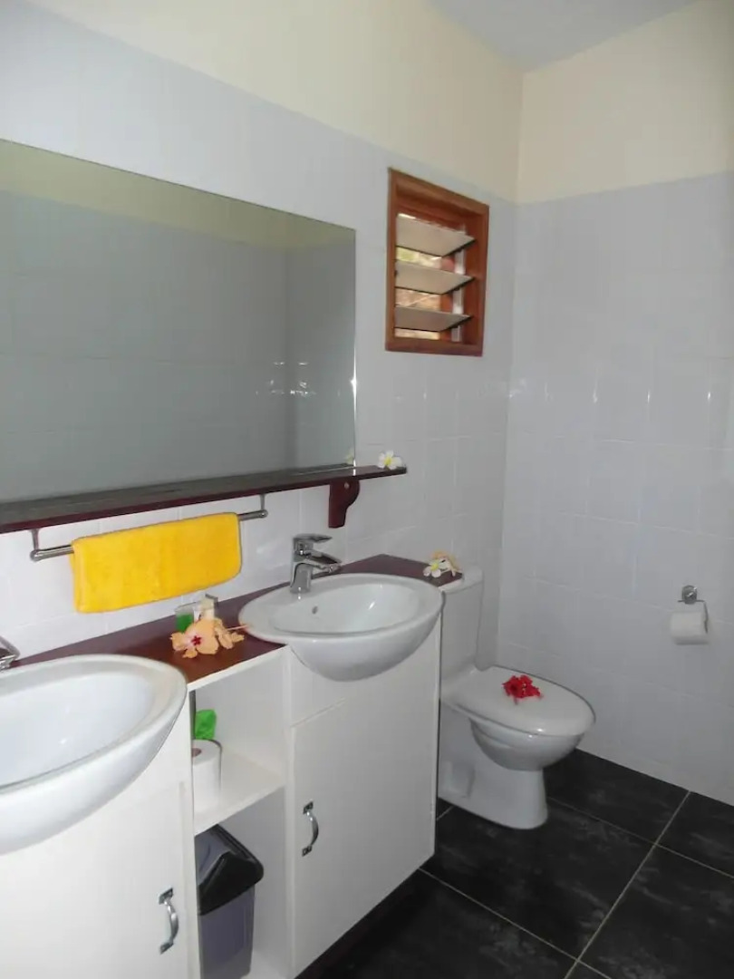 Funky Fish Beach & Surf Resort - Hostel