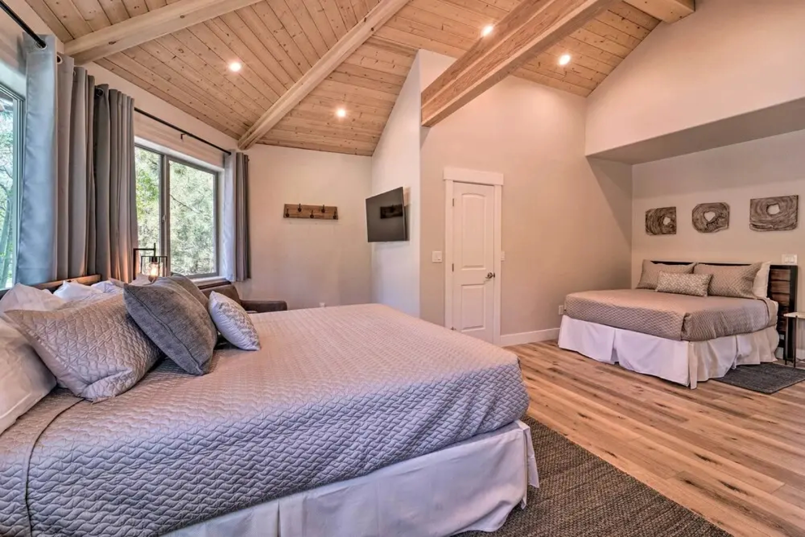 Hot Tub, Pool Table: Luxe Reno Chalet w/ Mtn View!