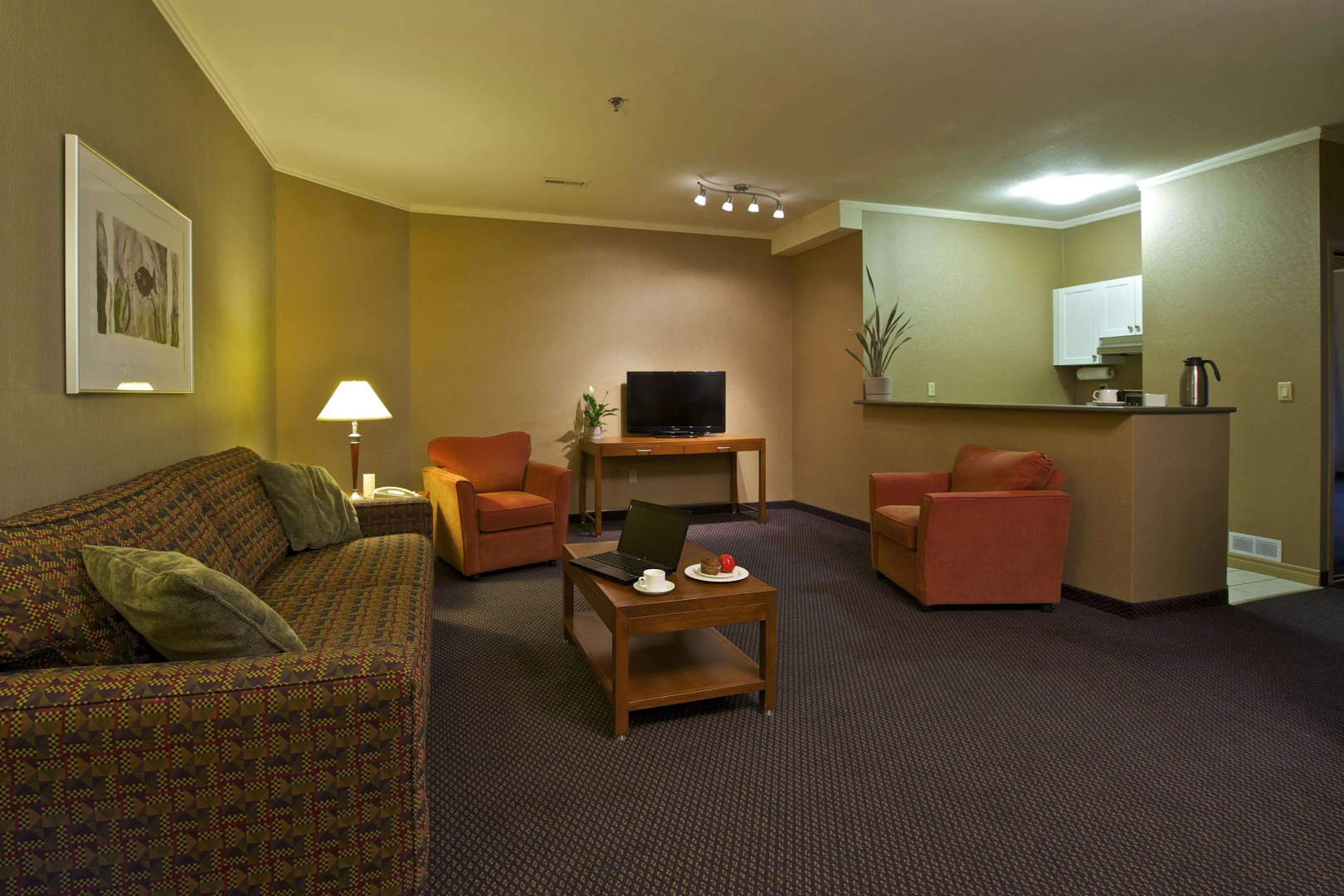 Coast Tsawwassen Inn