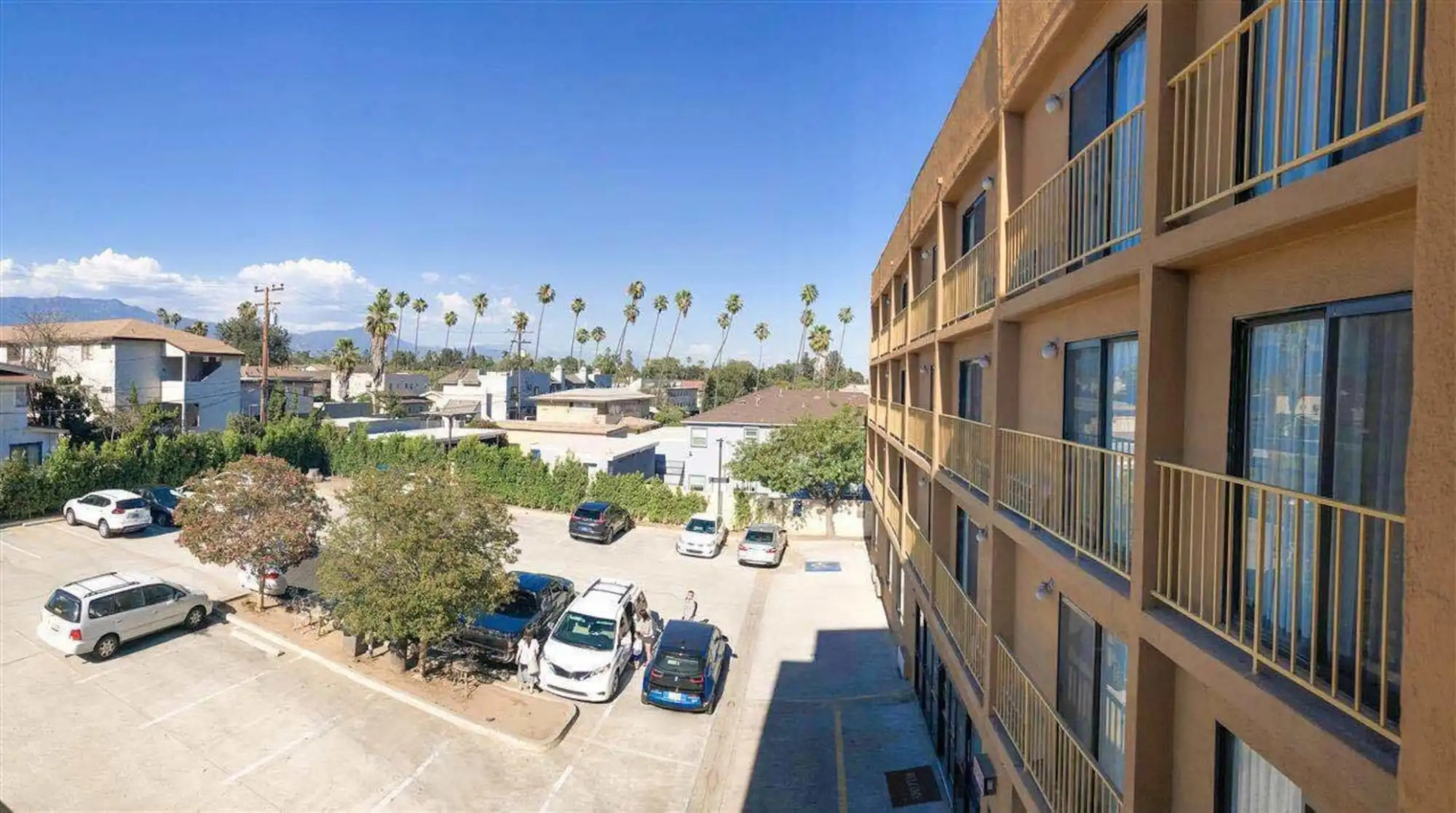 GreenTree Inn & Suites Alhambra