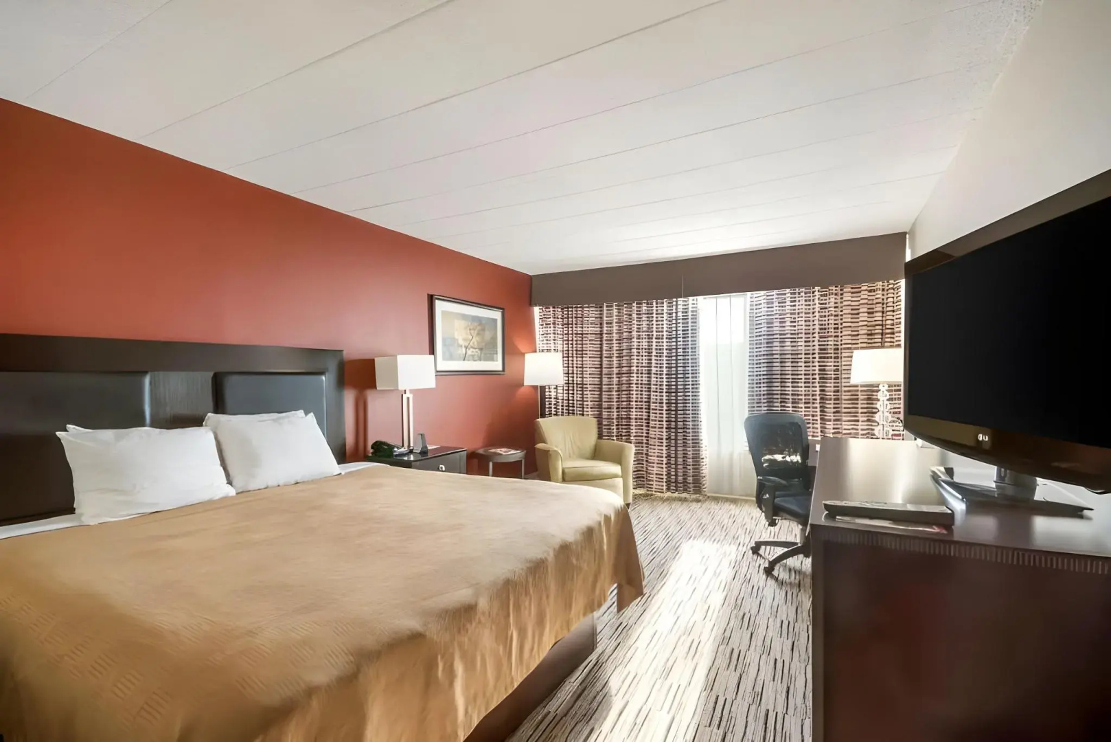 Exton Hotel & Conference Center