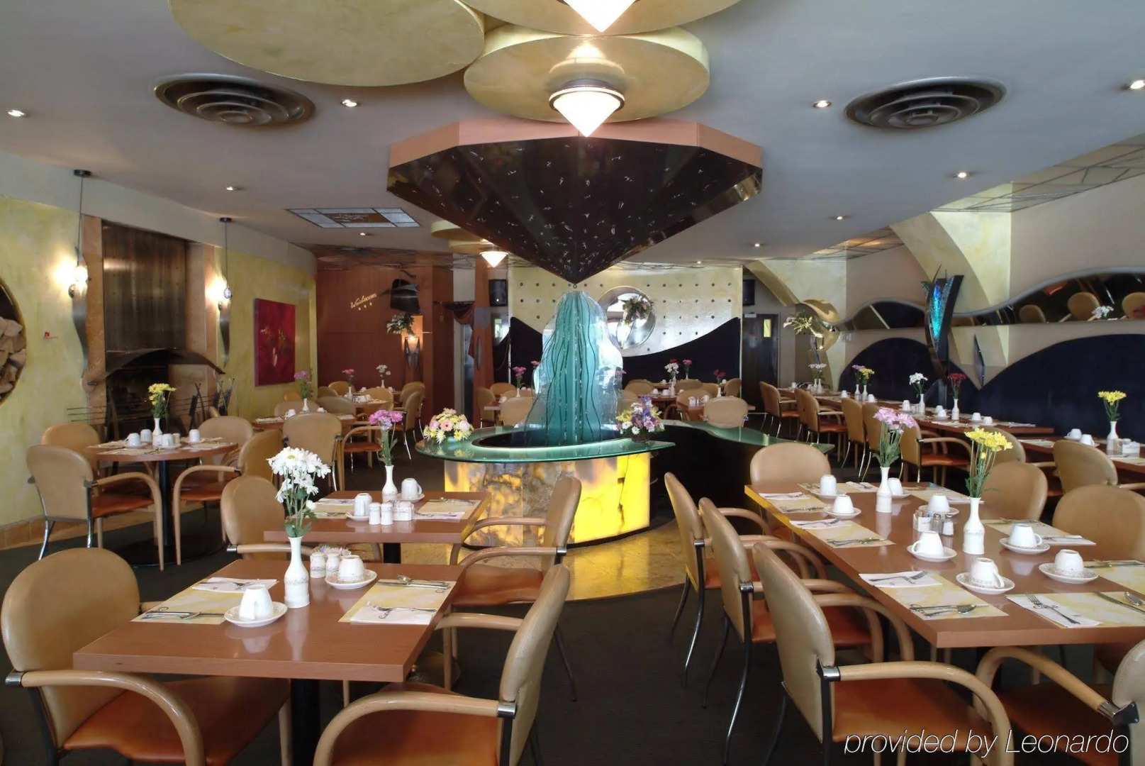 Holiday Inn Niagara Falls - By The Falls by IHG