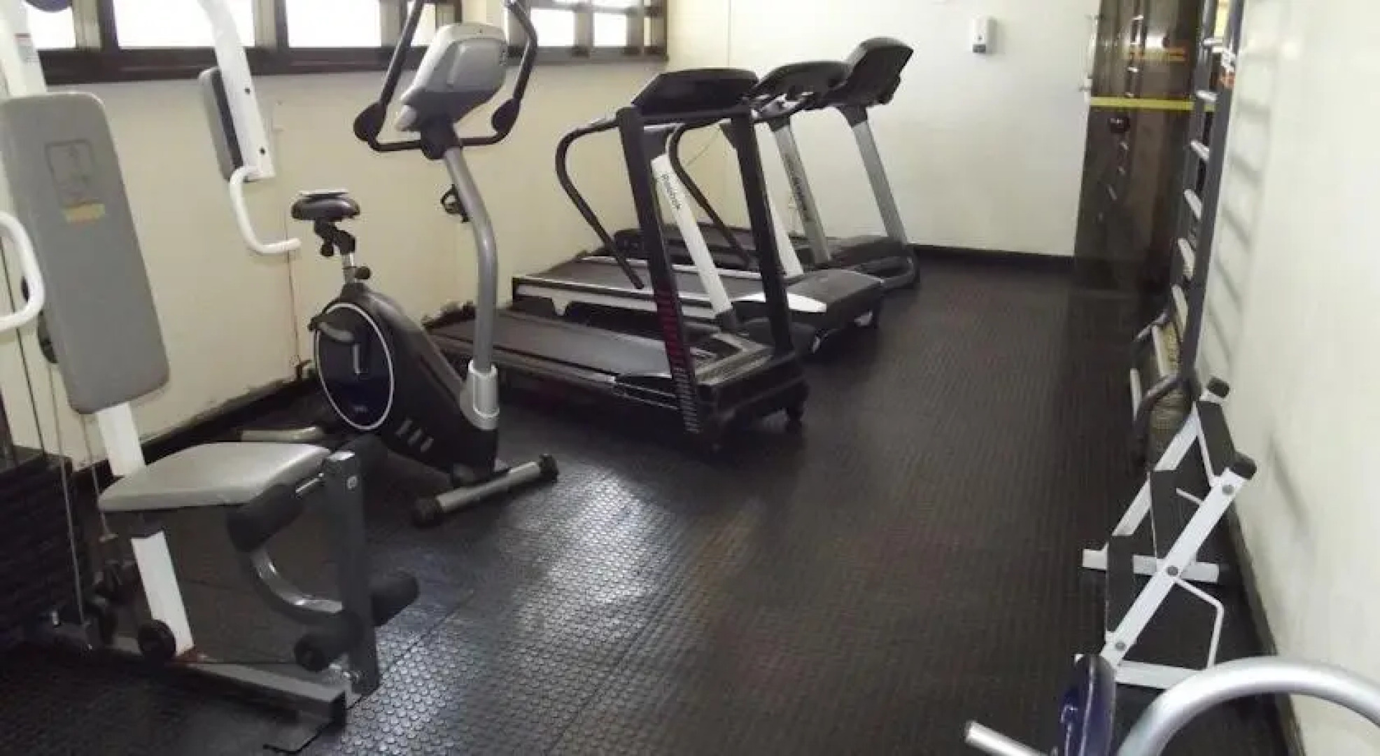 L Hirondelle Apart Hotel