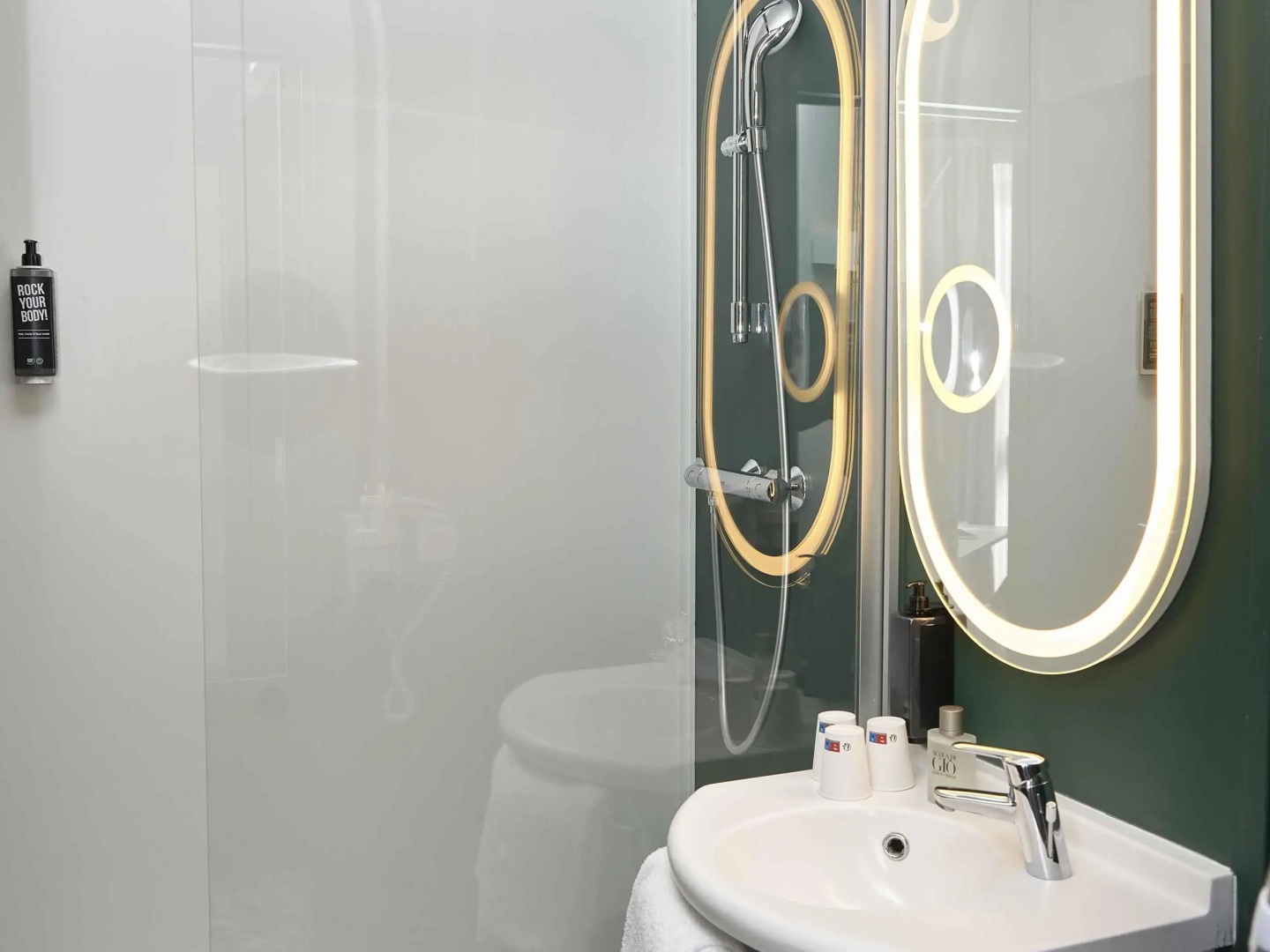 Ibis Annecy Cran Gevrier Hotel