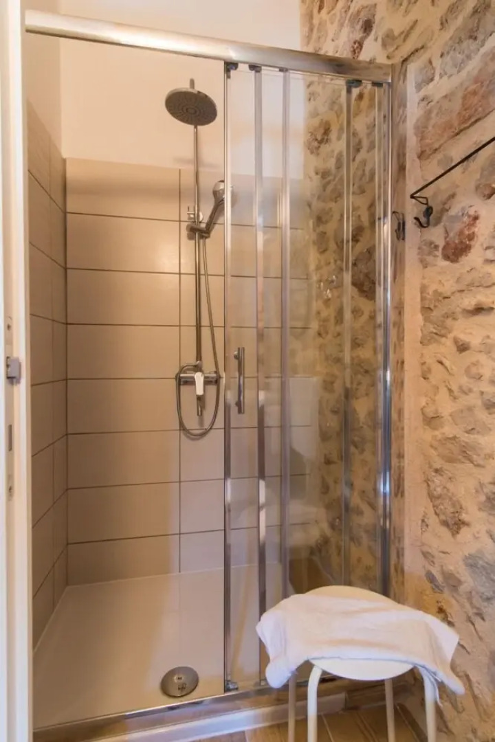 Peace - Rustic With Pool - H