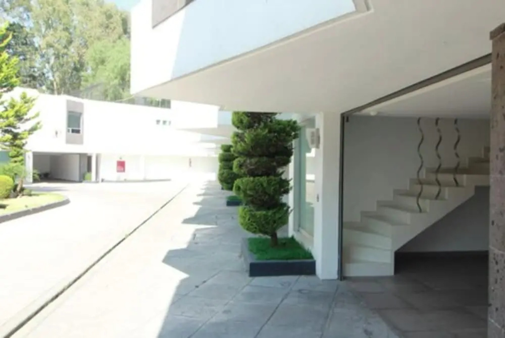 Auto Hotel Puente Grande