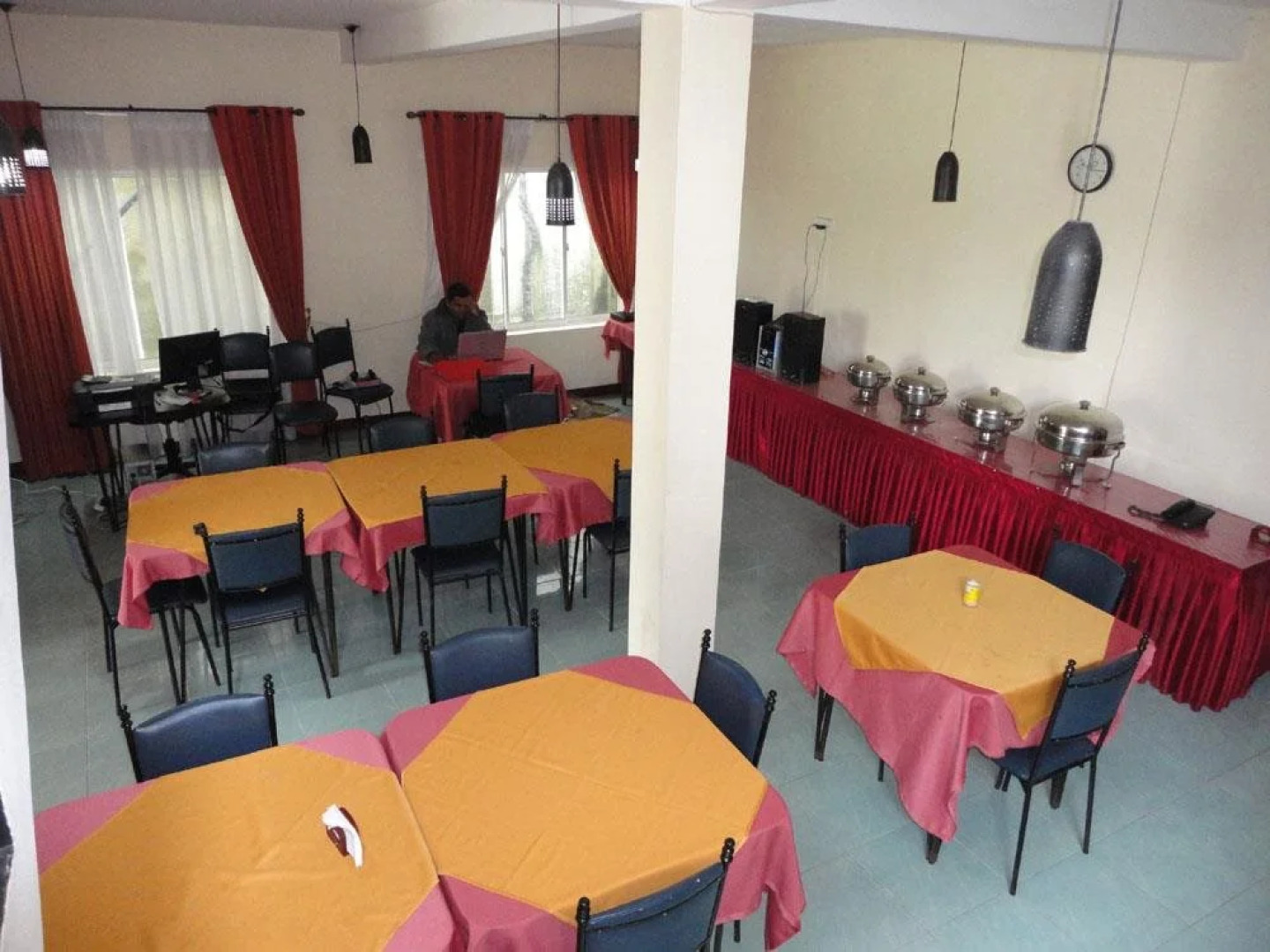 Vista Rooms Rose Garden