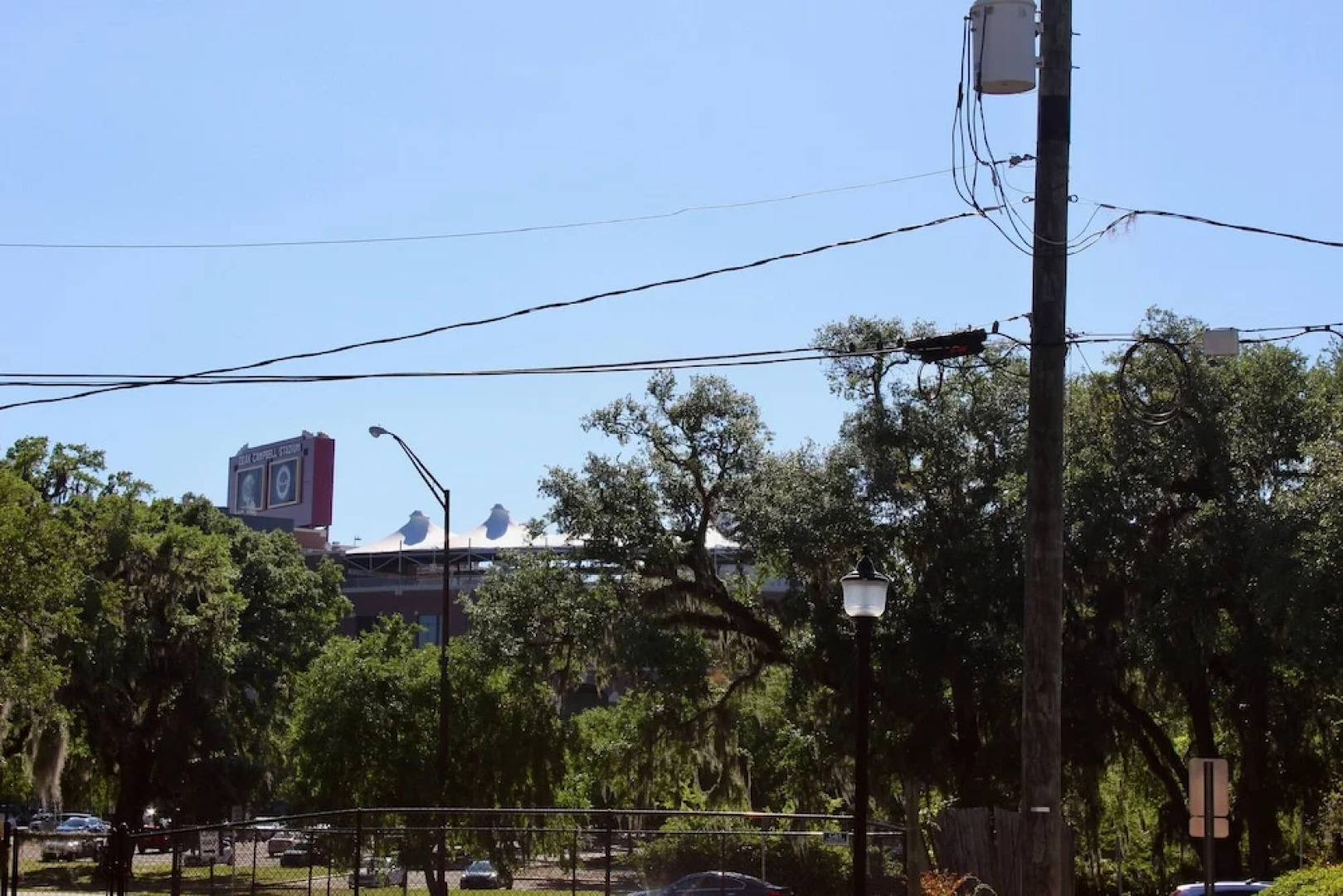 Excellent Location! On Campus Studio Sleeps 4