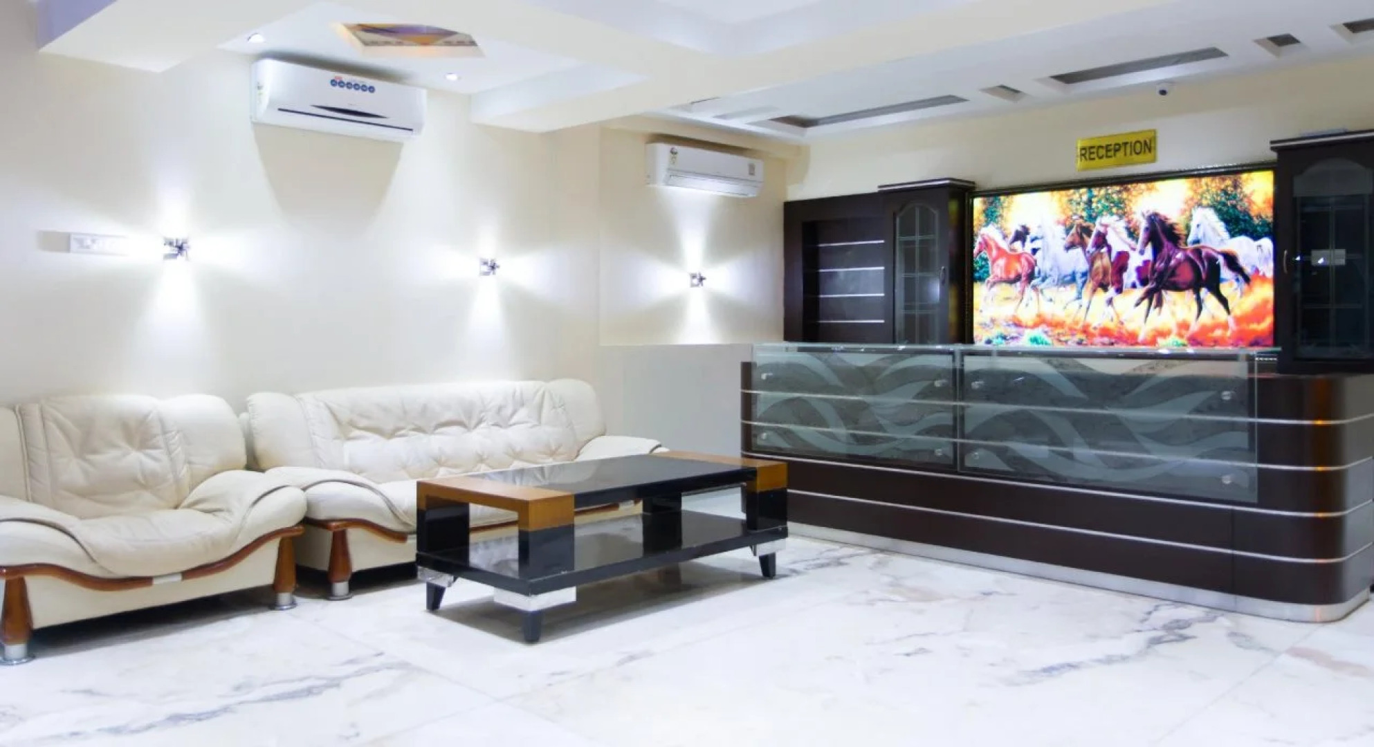 Hotel Karishma Grand