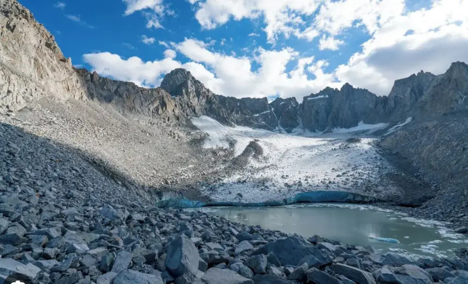 The Palisades Lodge of Big Pine