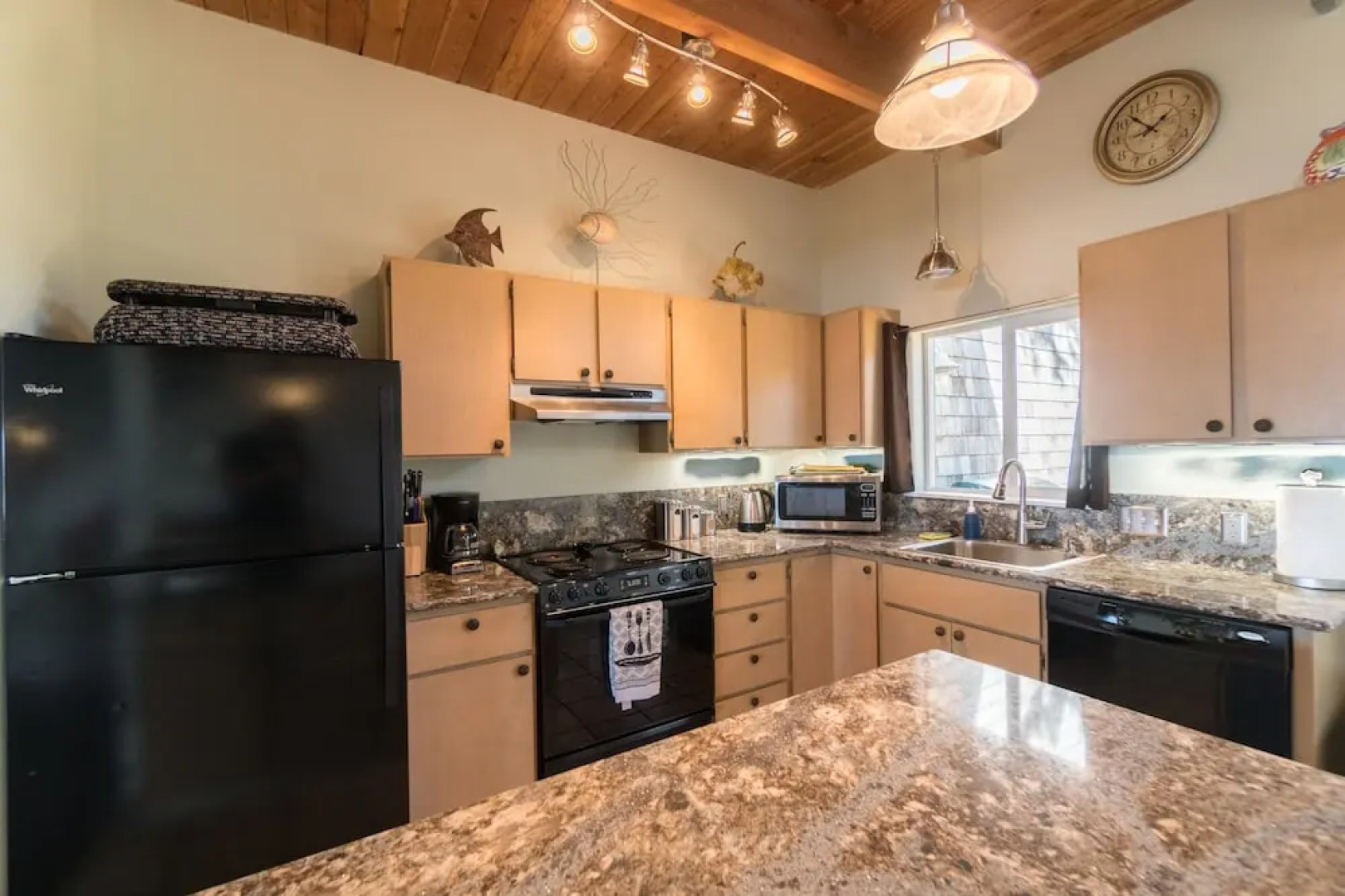 The Strand at Twin Rocks