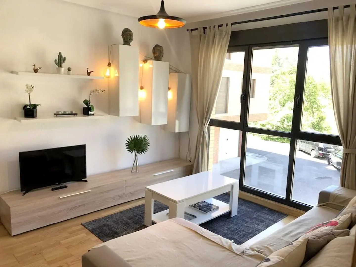 Apartment With 2 Bedrooms in Zorraquín, With Private Pool and Wifi Near the Slopes